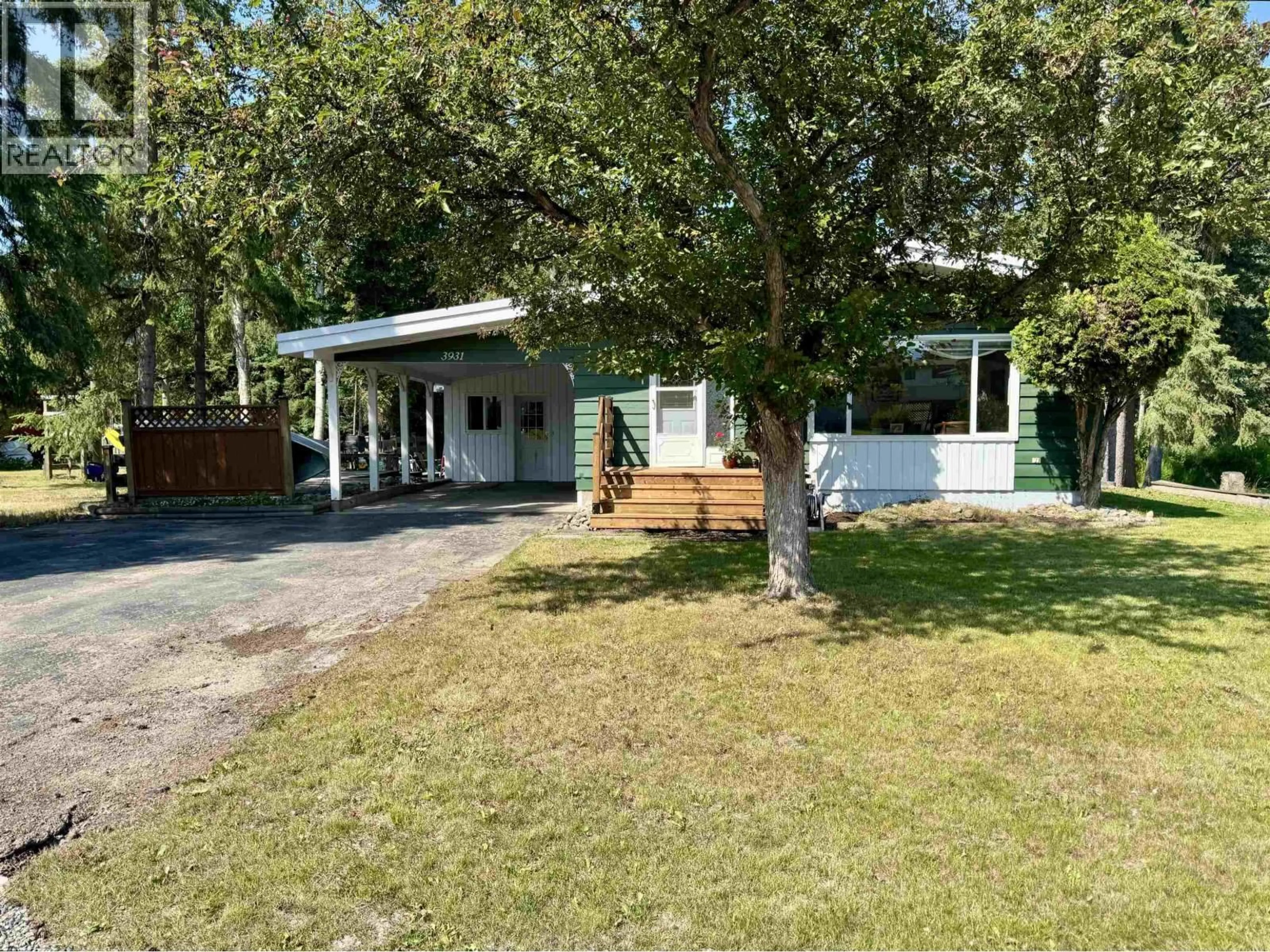 A pic from outside/outdoor area/front of a property/back of a property/a pic from drone, street for 3931 11TH AVENUE, Smithers British Columbia V0J2N0