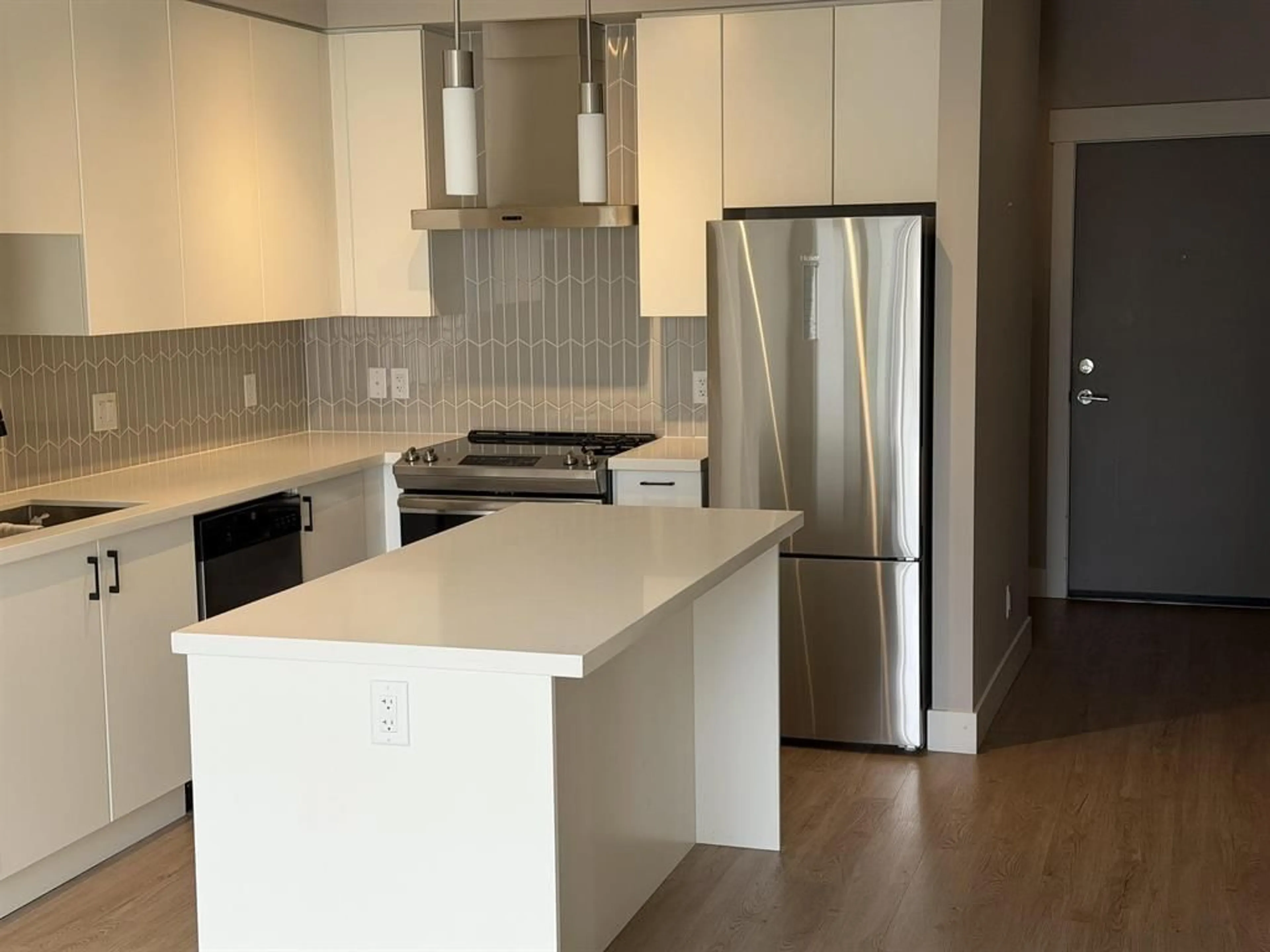Open concept kitchen, unknown for B302 - 20838 78B AVENUE, Langley British Columbia V2Y3M2
