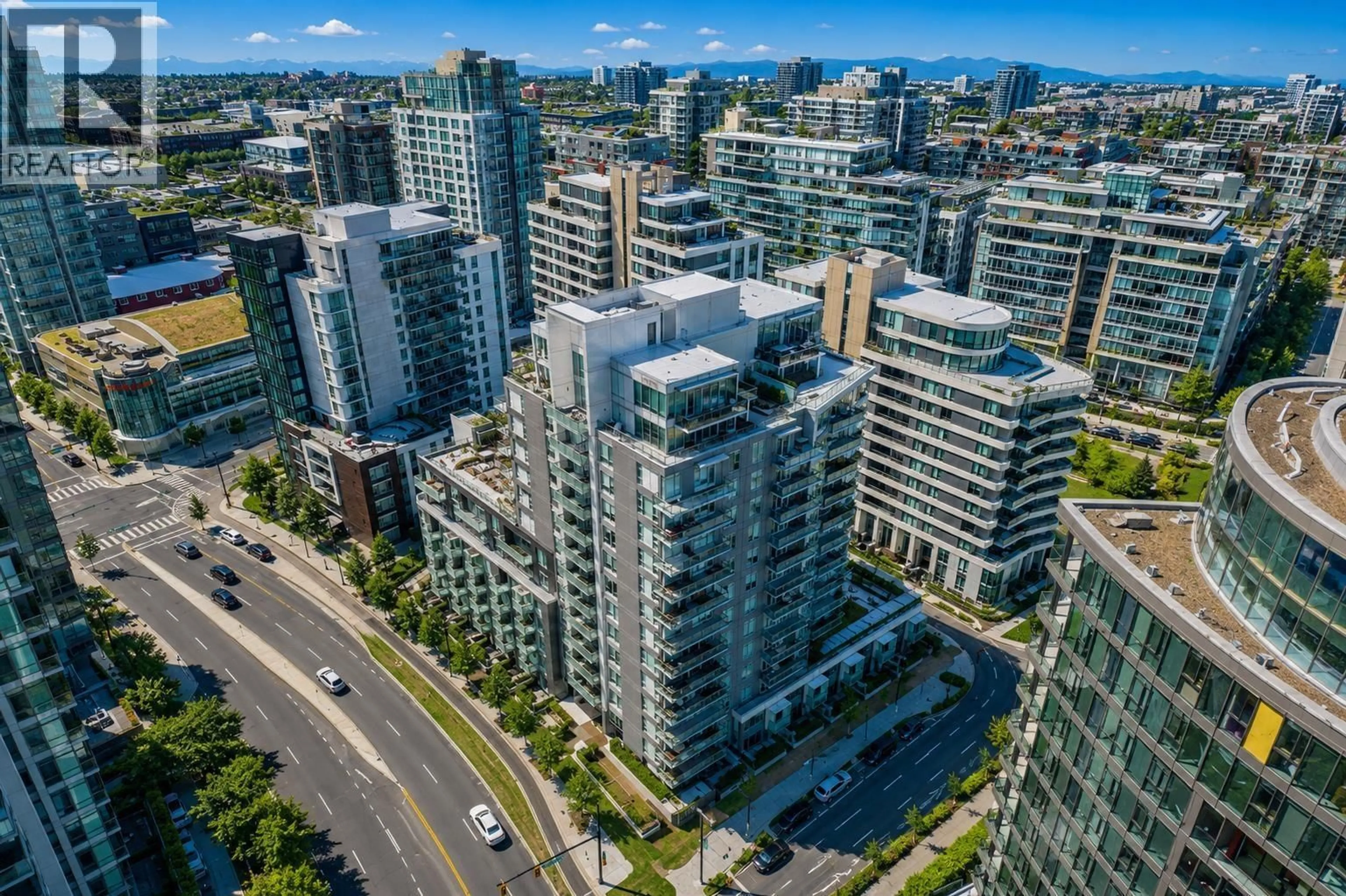 A pic from outside/outdoor area/front of a property/back of a property/a pic from drone, city buildings view from balcony for 1402 - 1661 QUEBEC STREET, Vancouver British Columbia V6A0H2