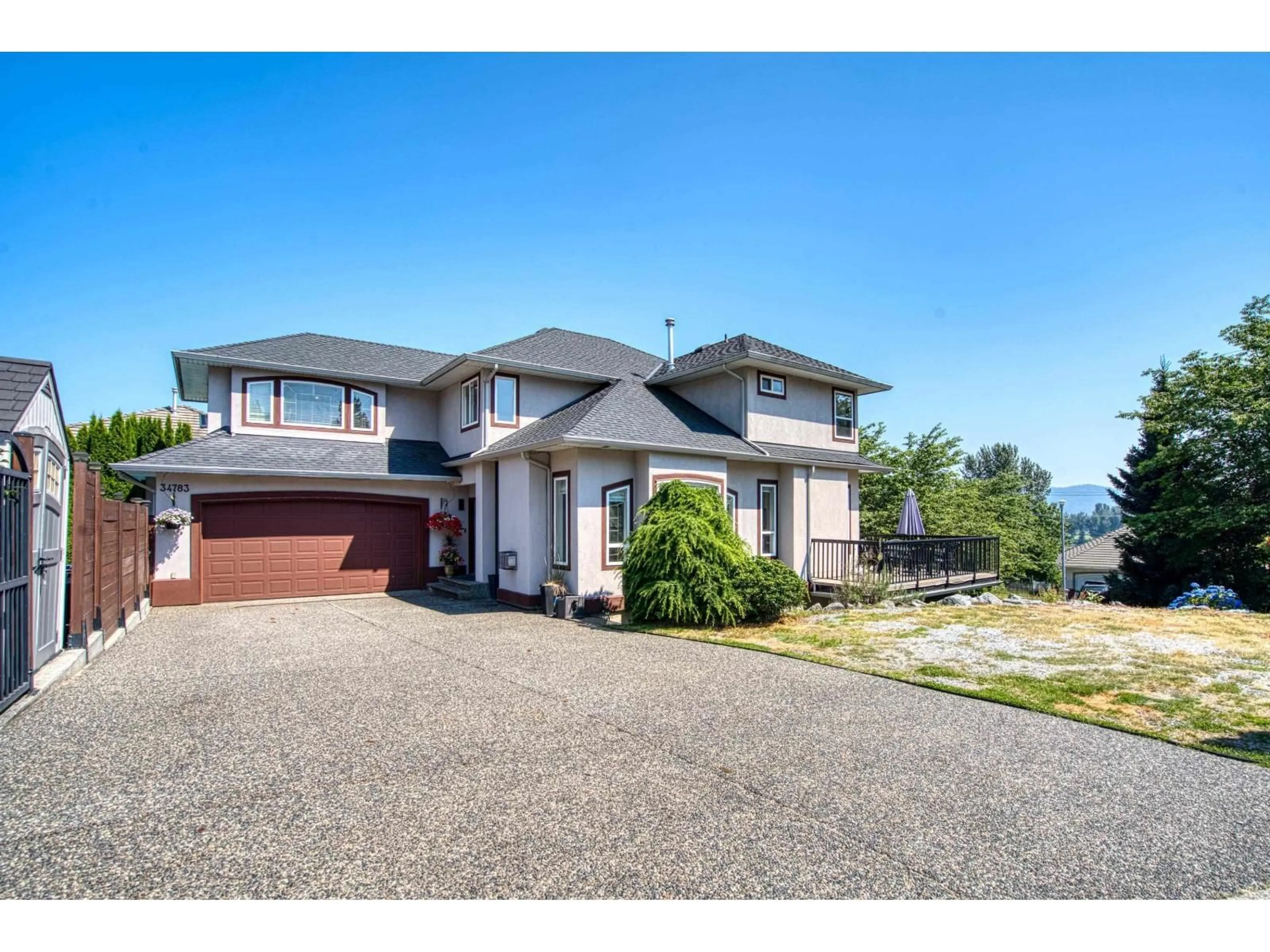 A pic from outside/outdoor area/front of a property/back of a property/a pic from drone, unknown for 34783 BREALEY COURT, Mission British Columbia V2V7A7
