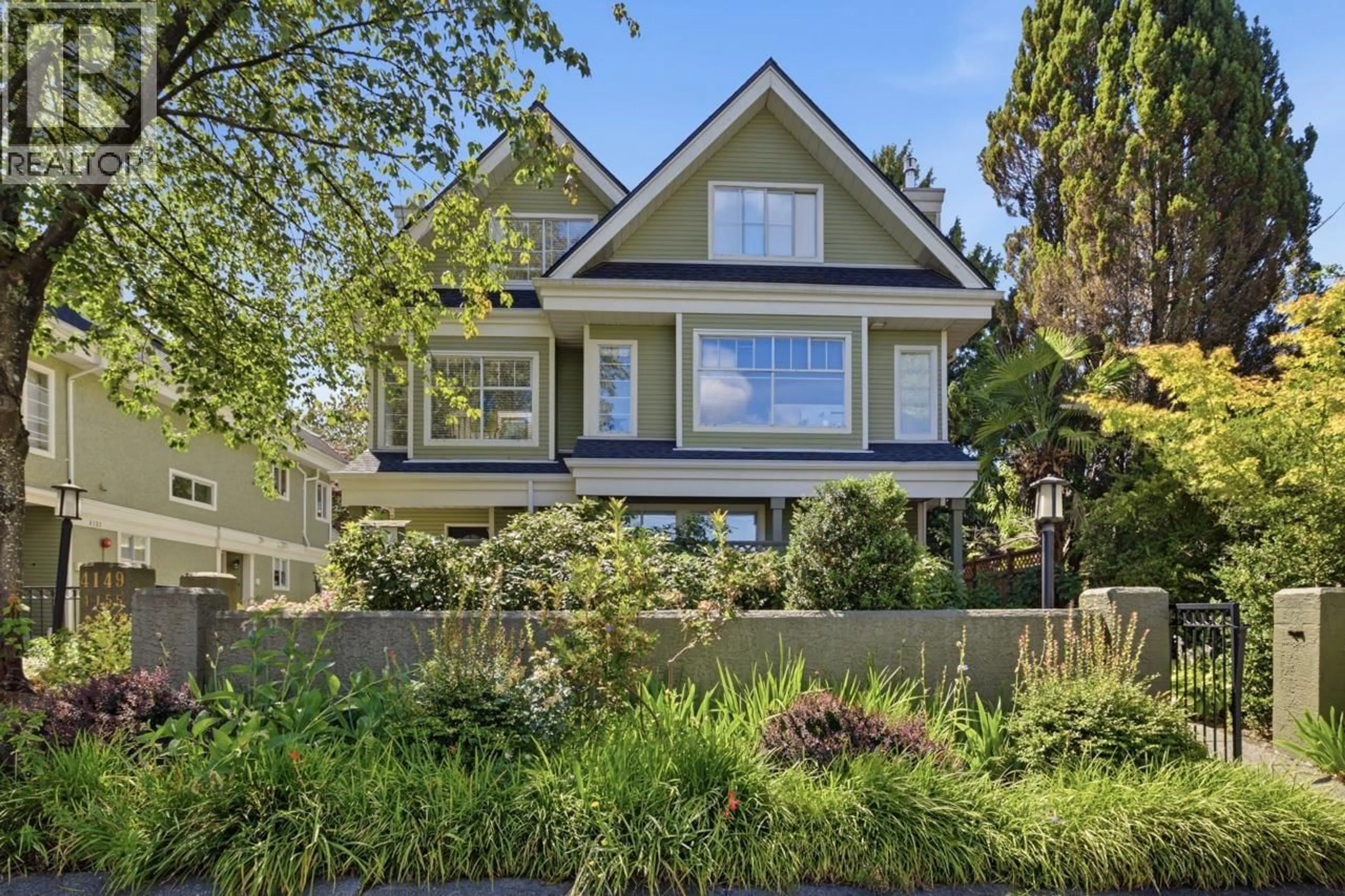 Home with vinyl exterior material, street for 5 - 4149 SOPHIA STREET, Vancouver British Columbia V5V3V4