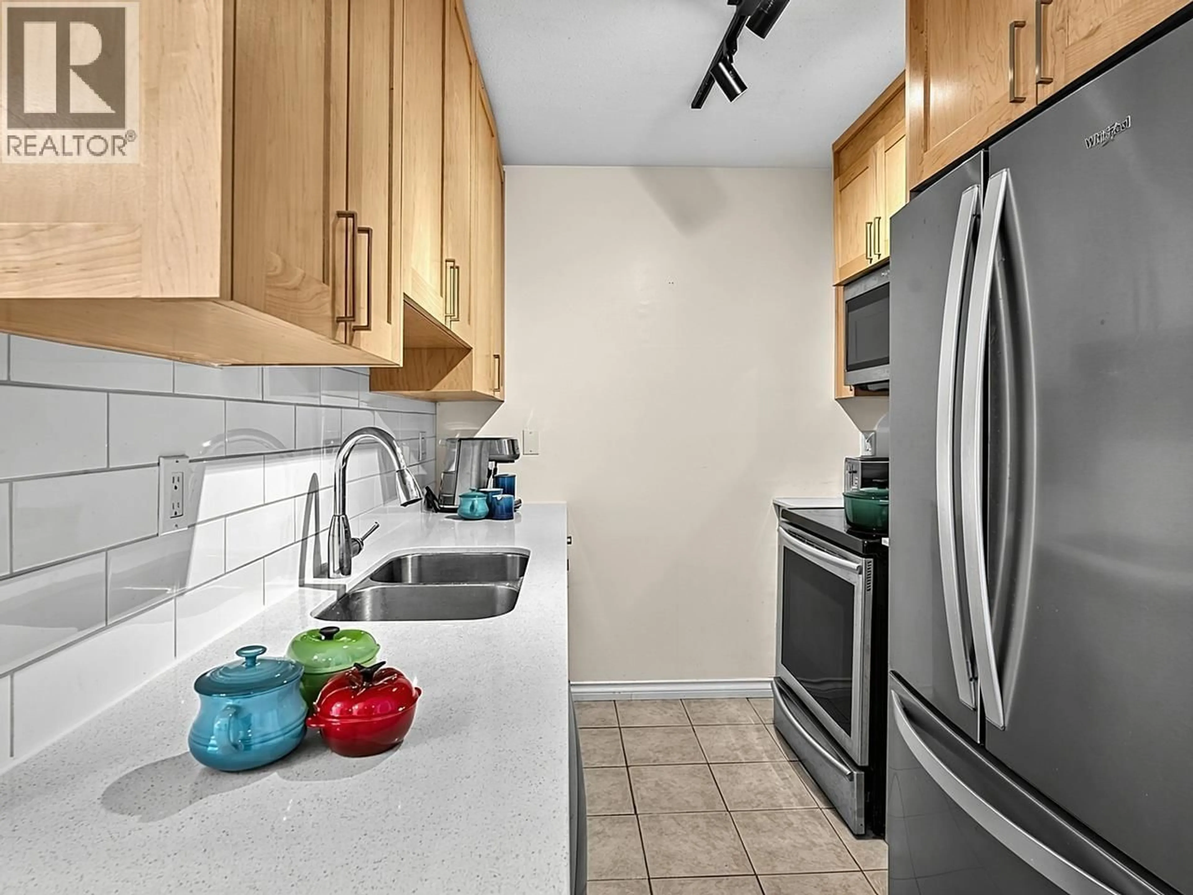 Standard kitchen, ceramic/tile floor for PH6 - 1516 1ST AVENUE, Vancouver British Columbia V5N1A5