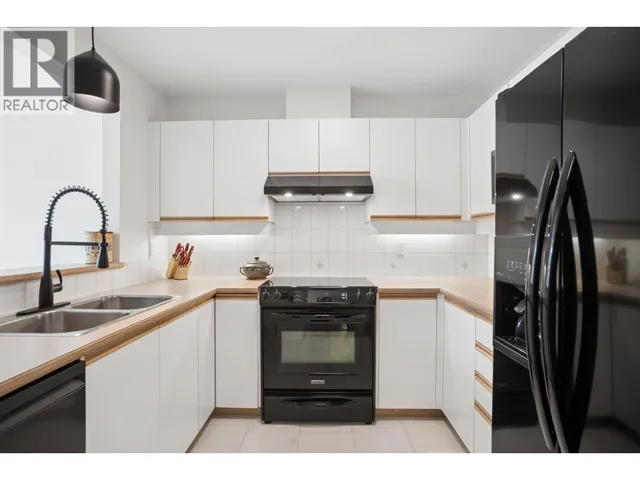 412 - 525 WHEELHOUSE SQUARE, Vancouver 4