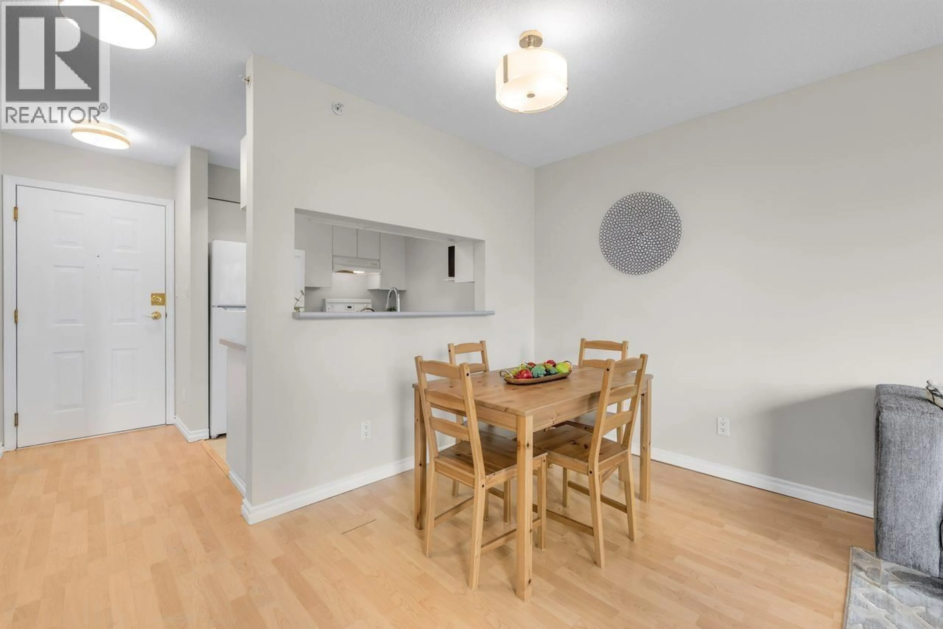 Unknown for 912 - 3455 ASCOT PLACE, Vancouver British Columbia V5R6B7