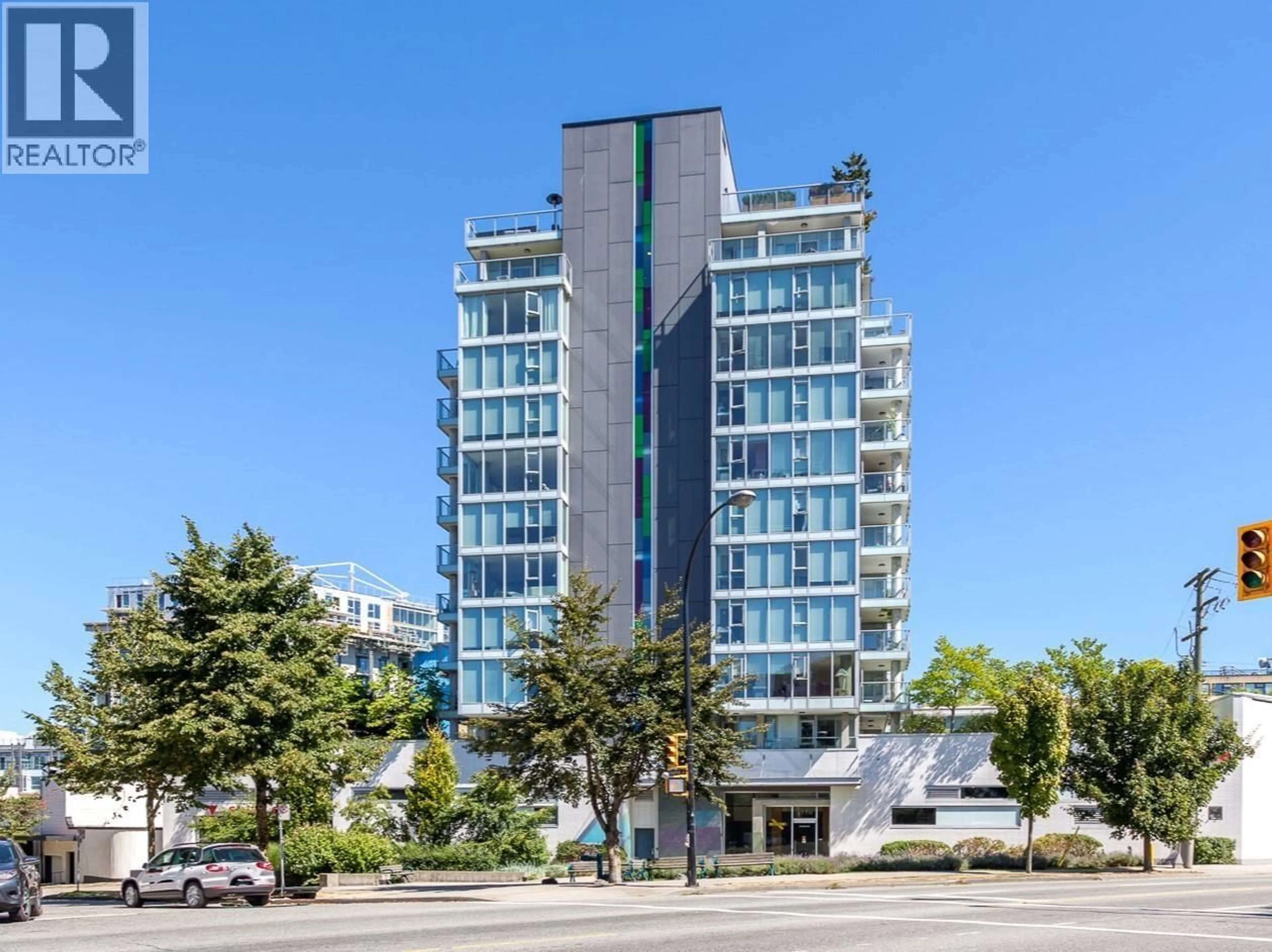 Indoor foyer for 408 - 2770 SOPHIA STREET, Vancouver British Columbia V5T0A4