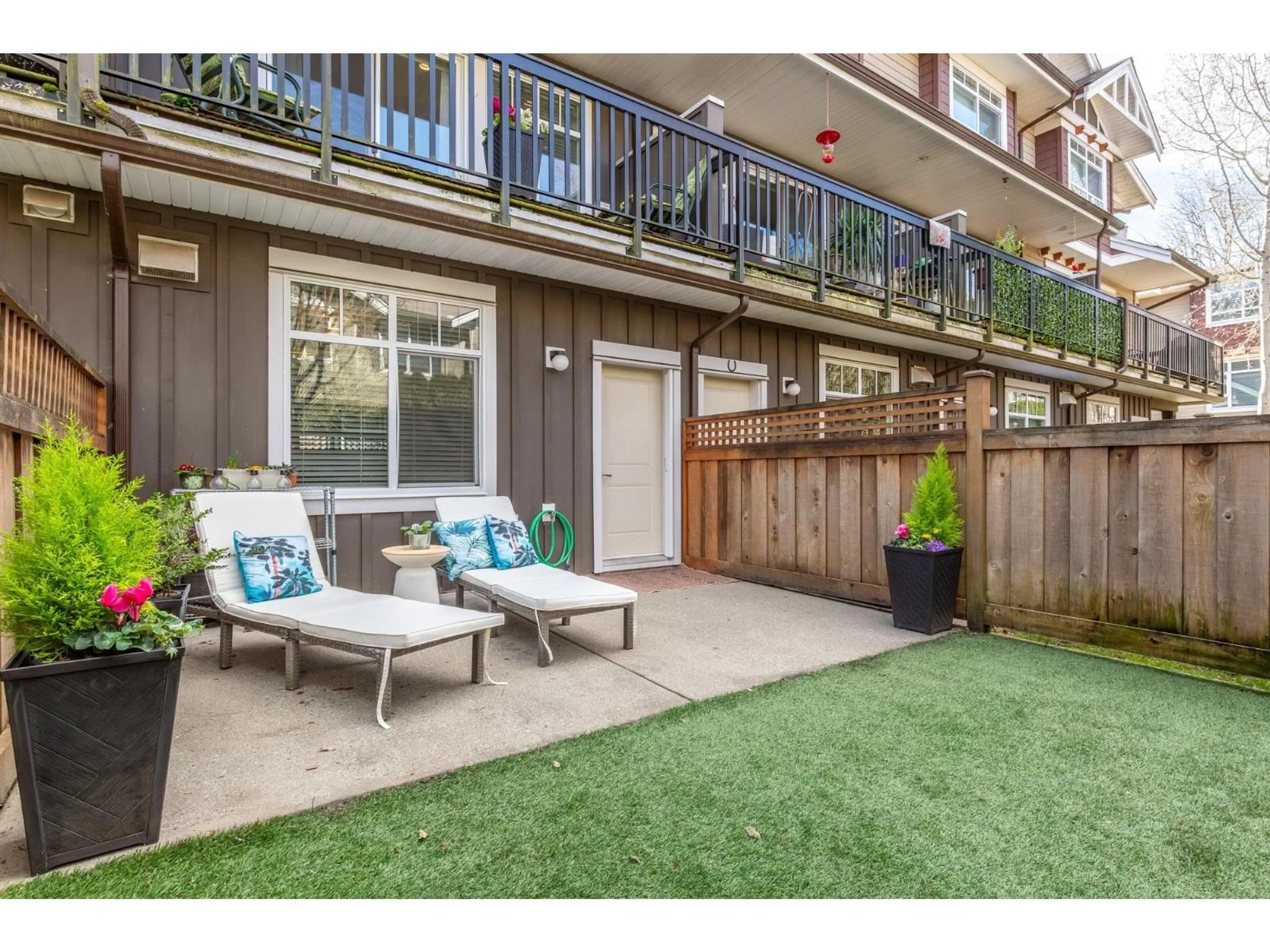 Patio, street for 110 - 2979 156 STREET, Surrey British Columbia V3Z8V8