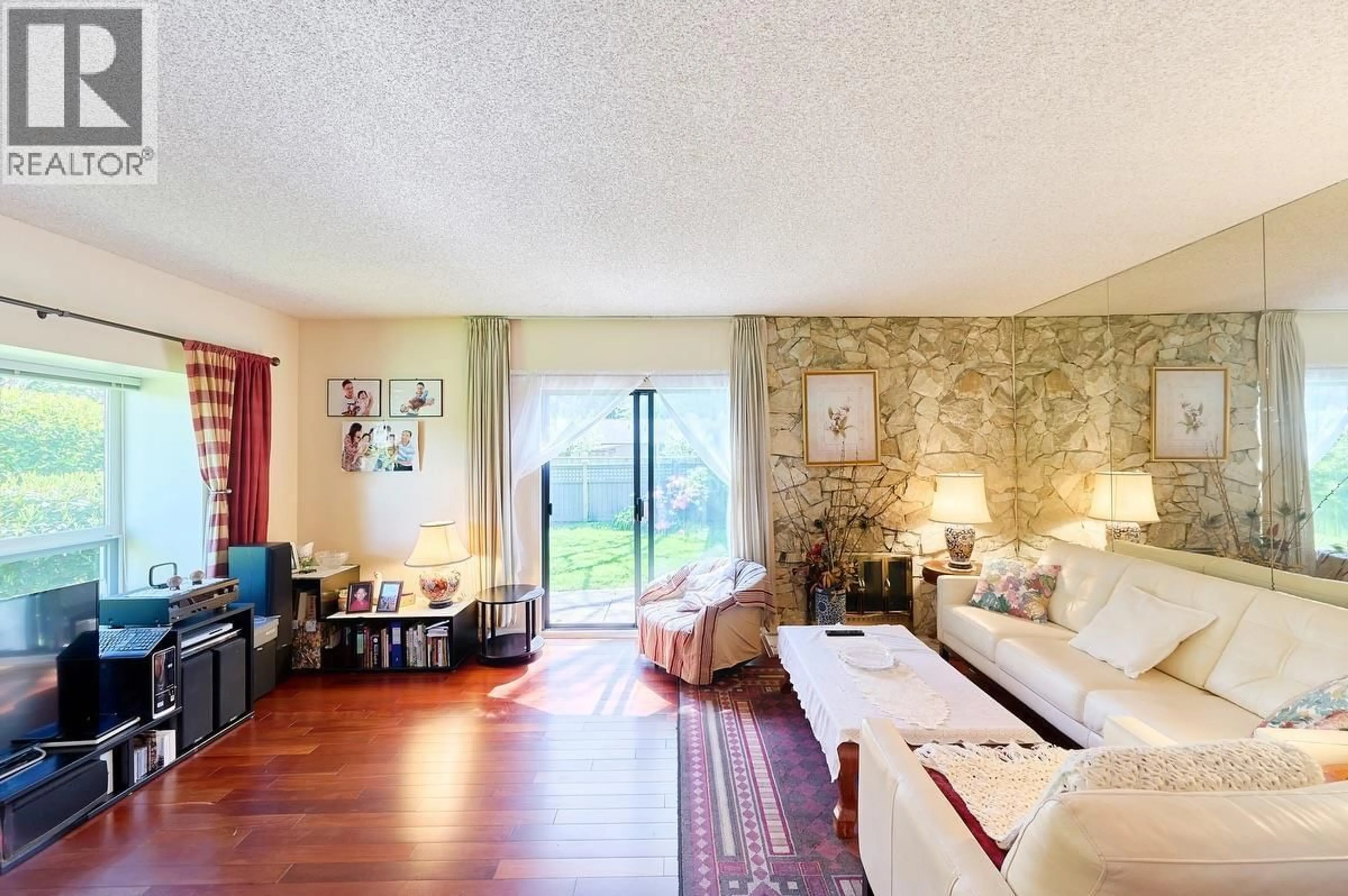 Living room with furniture, unknown for 38 - 10391 NO. 3 ROAD, Richmond British Columbia V7A4V2