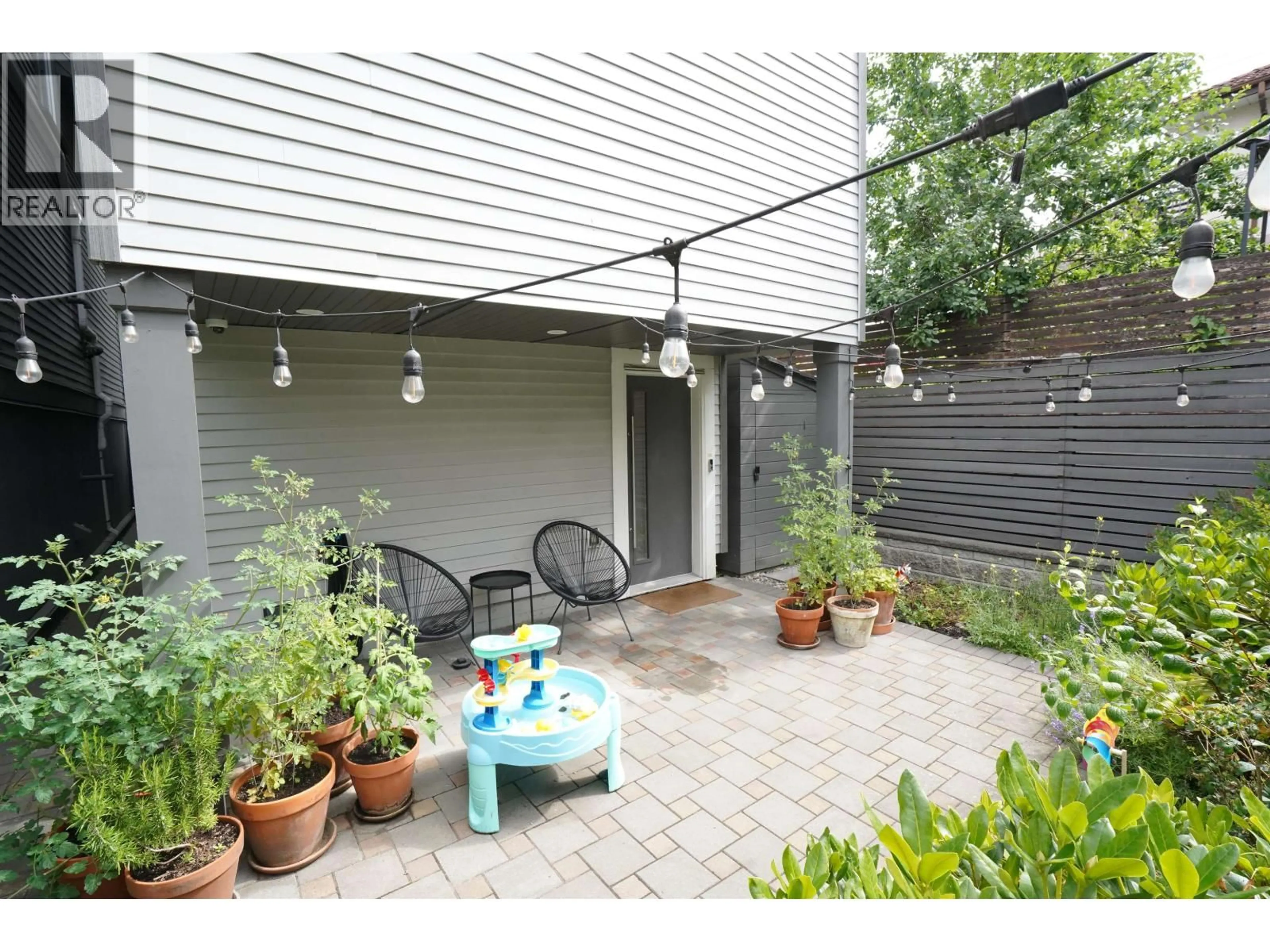 Patio, street for 1025 KEEFER STREET, Vancouver British Columbia V6A1Y9