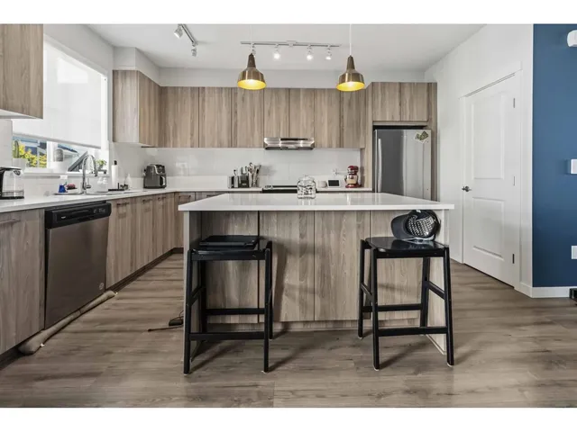 132 - 8335 NELSON STREET, Mission 5