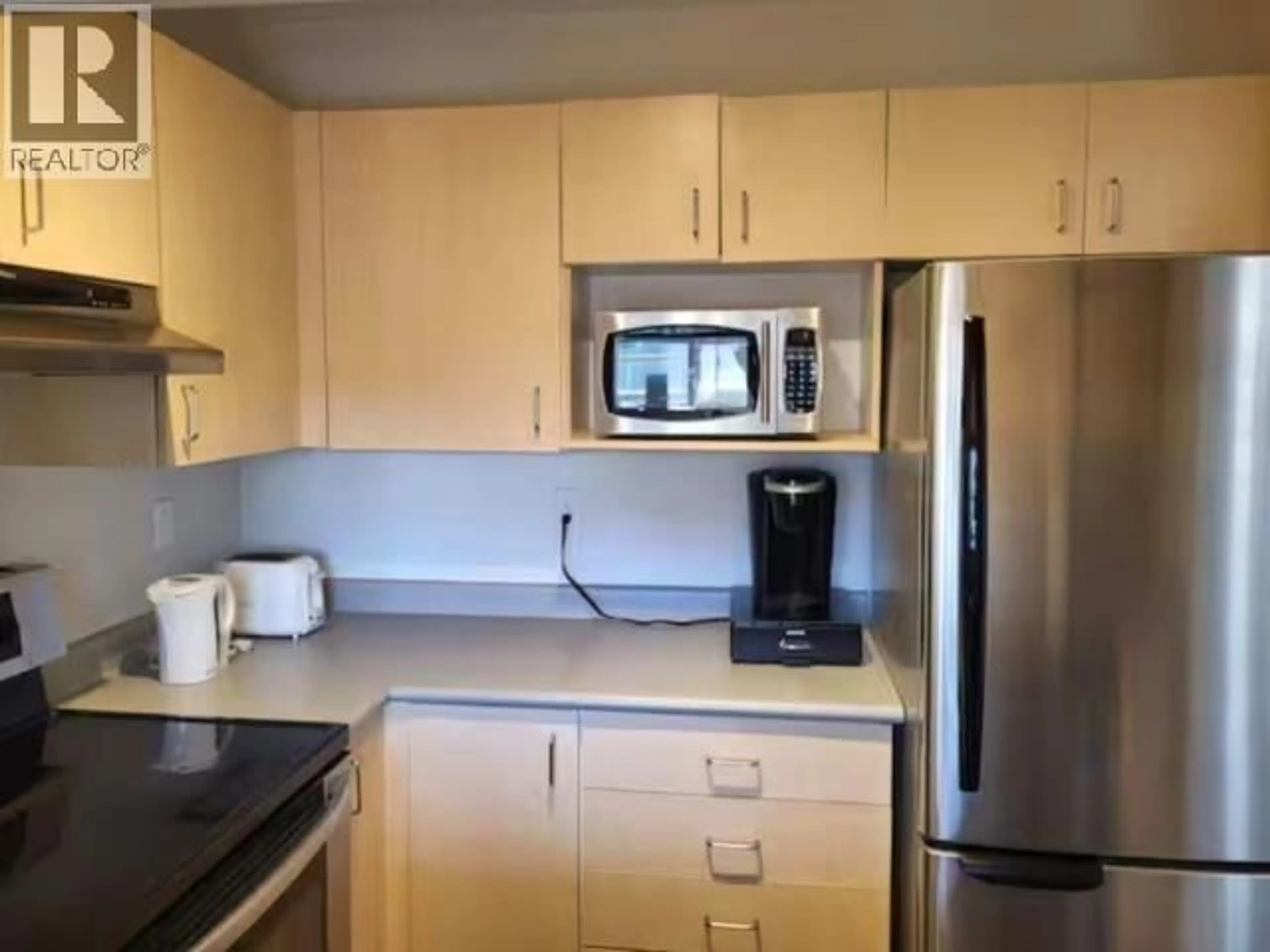 Standard kitchen, unknown for 909 - 1010 HOWE STREET, Vancouver British Columbia V6Z1P5