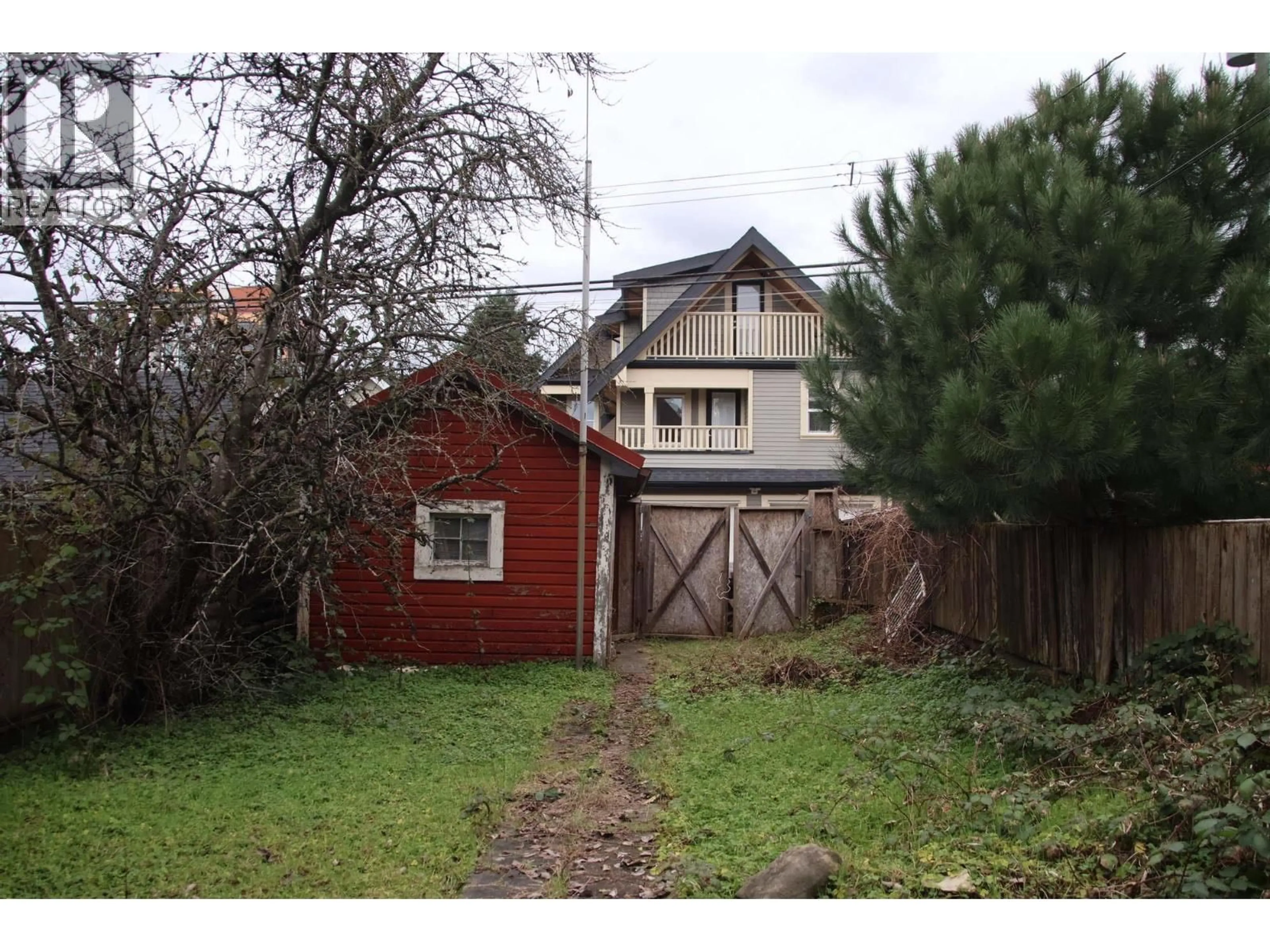 A pic from outside/outdoor area/front of a property/back of a property/a pic from drone, street for 1127 KEEFER STREET, Vancouver British Columbia V6A1Z2
