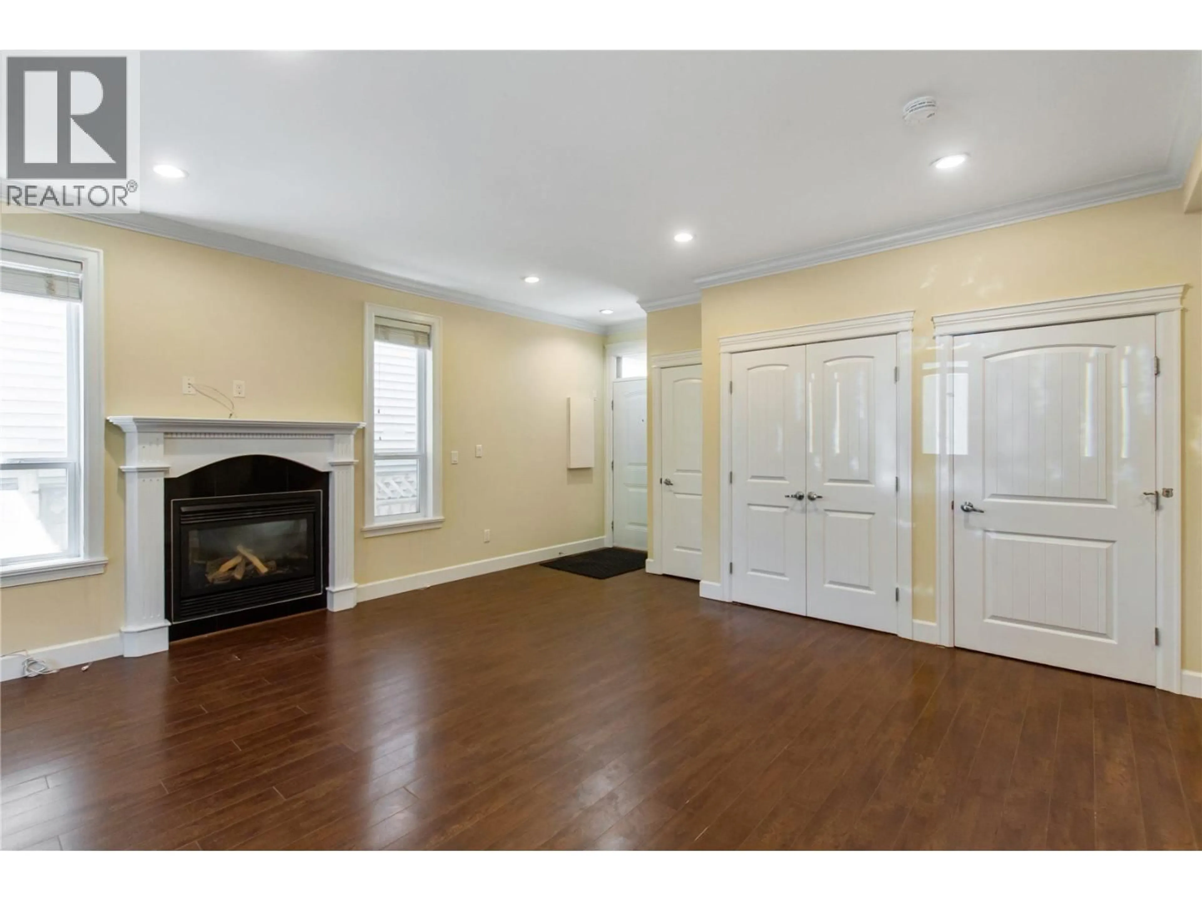 Unknown for 7240 STRIDE AVENUE, Burnaby British Columbia V3N1T9