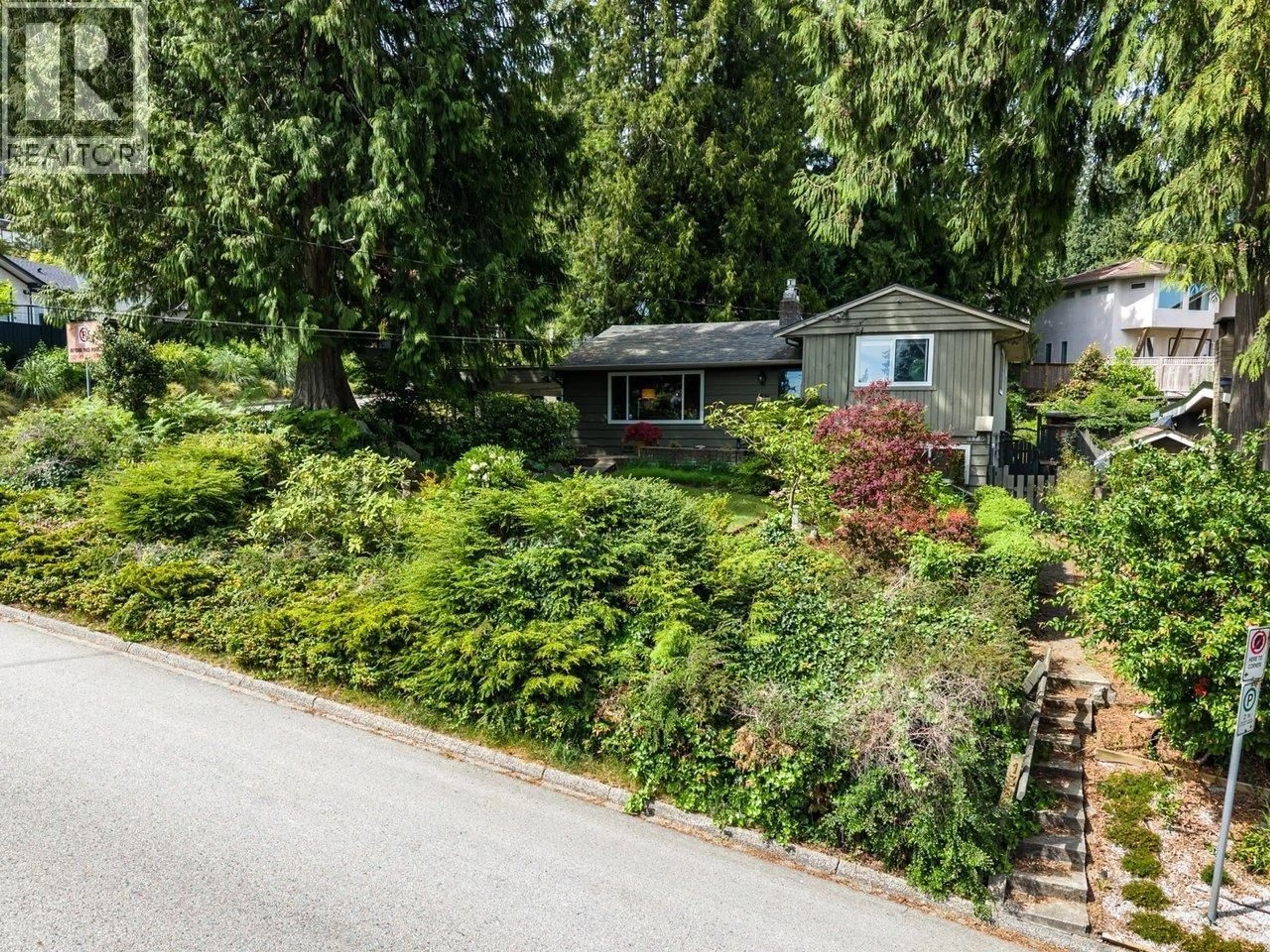 A pic from outside/outdoor area/front of a property/back of a property/a pic from drone, street for 1380 COLEMAN STREET, North Vancouver British Columbia V7K1W6