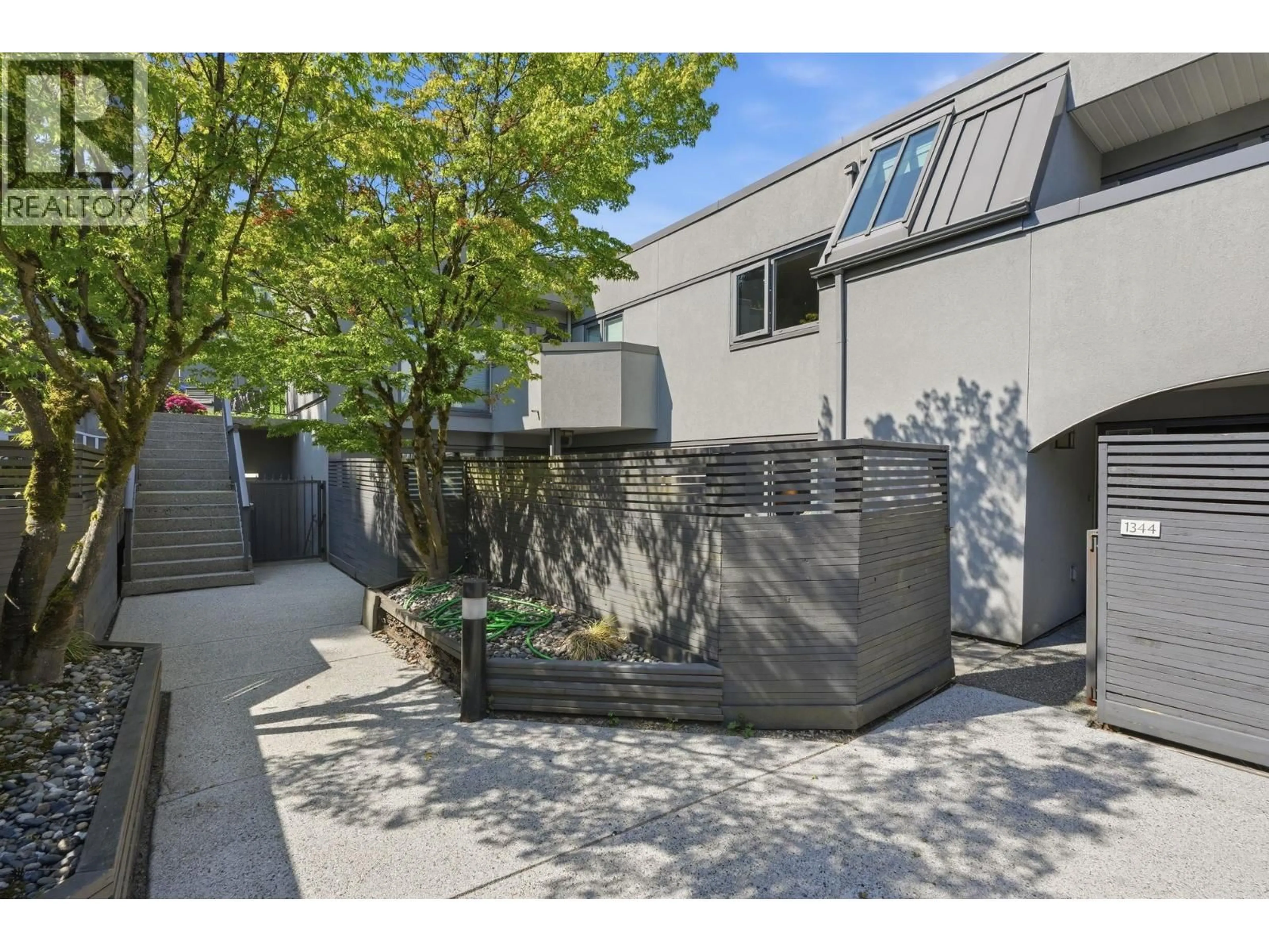 Patio, street for 1344 7TH AVENUE, Vancouver British Columbia V6H3W5