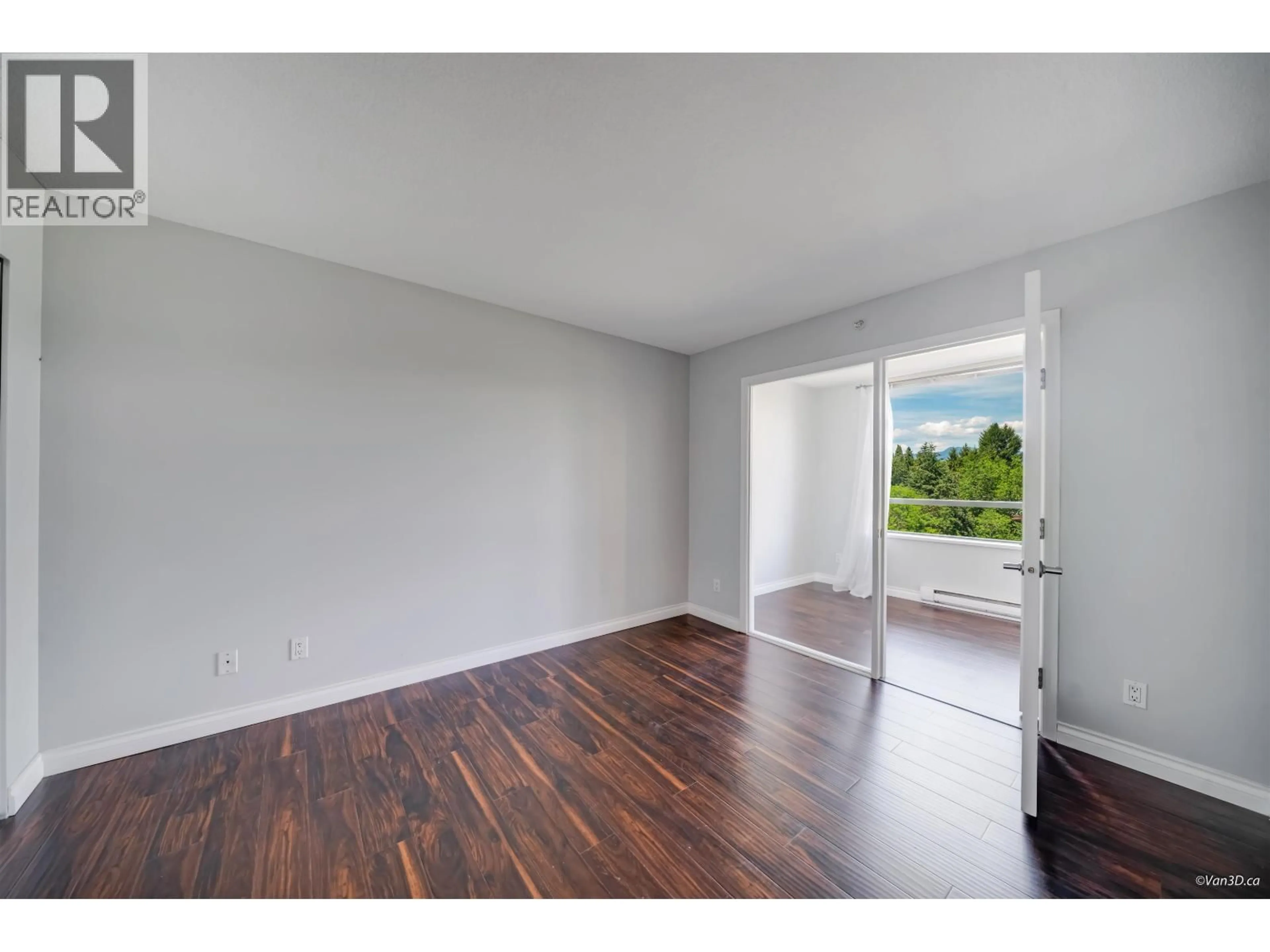 A pic of a room for 707 - 3520 CROWLEY DRIVE, Vancouver British Columbia V5R6G9