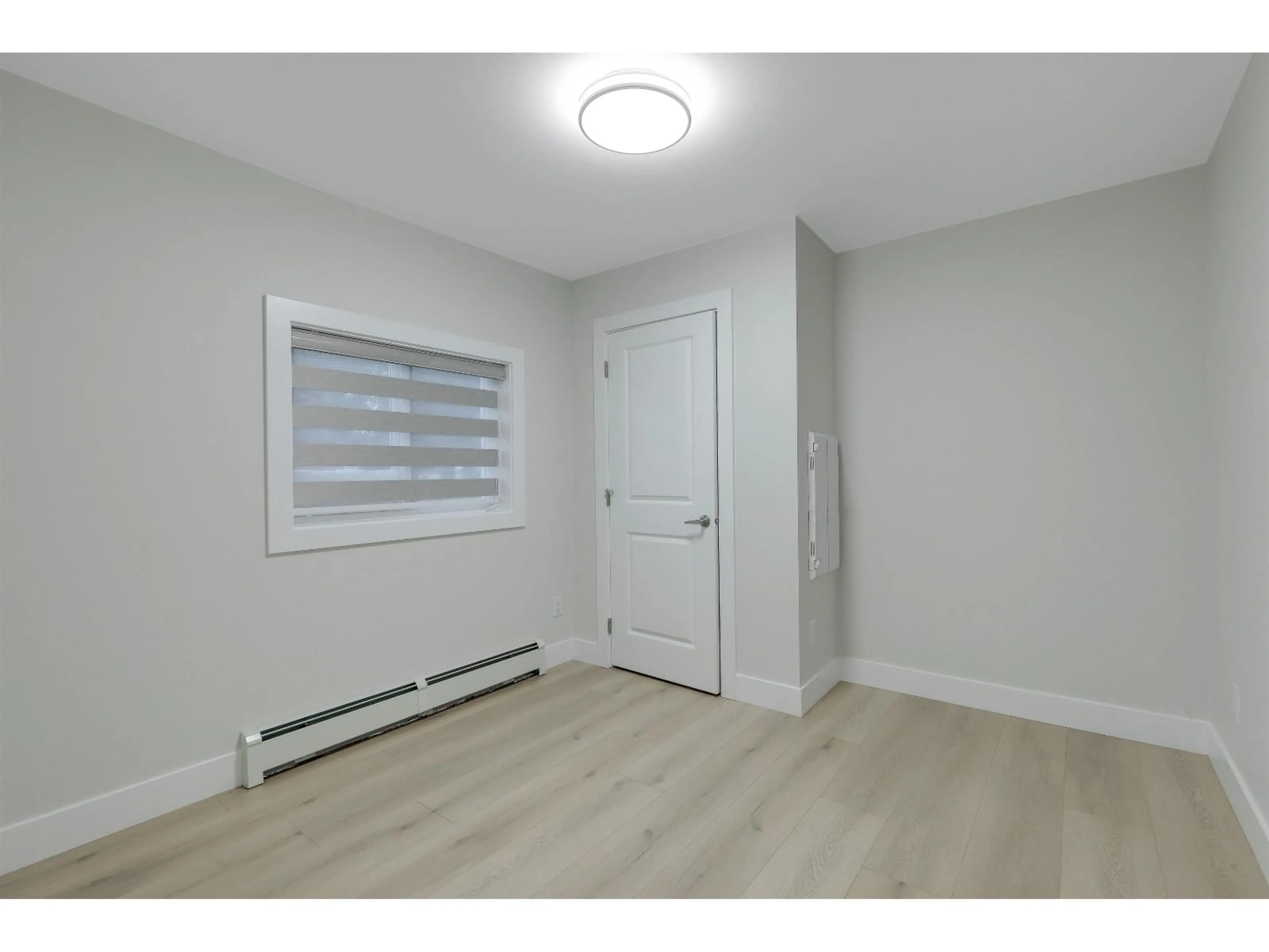 A pic of a room for 12509 77B AVENUE, Surrey British Columbia V3W8L9