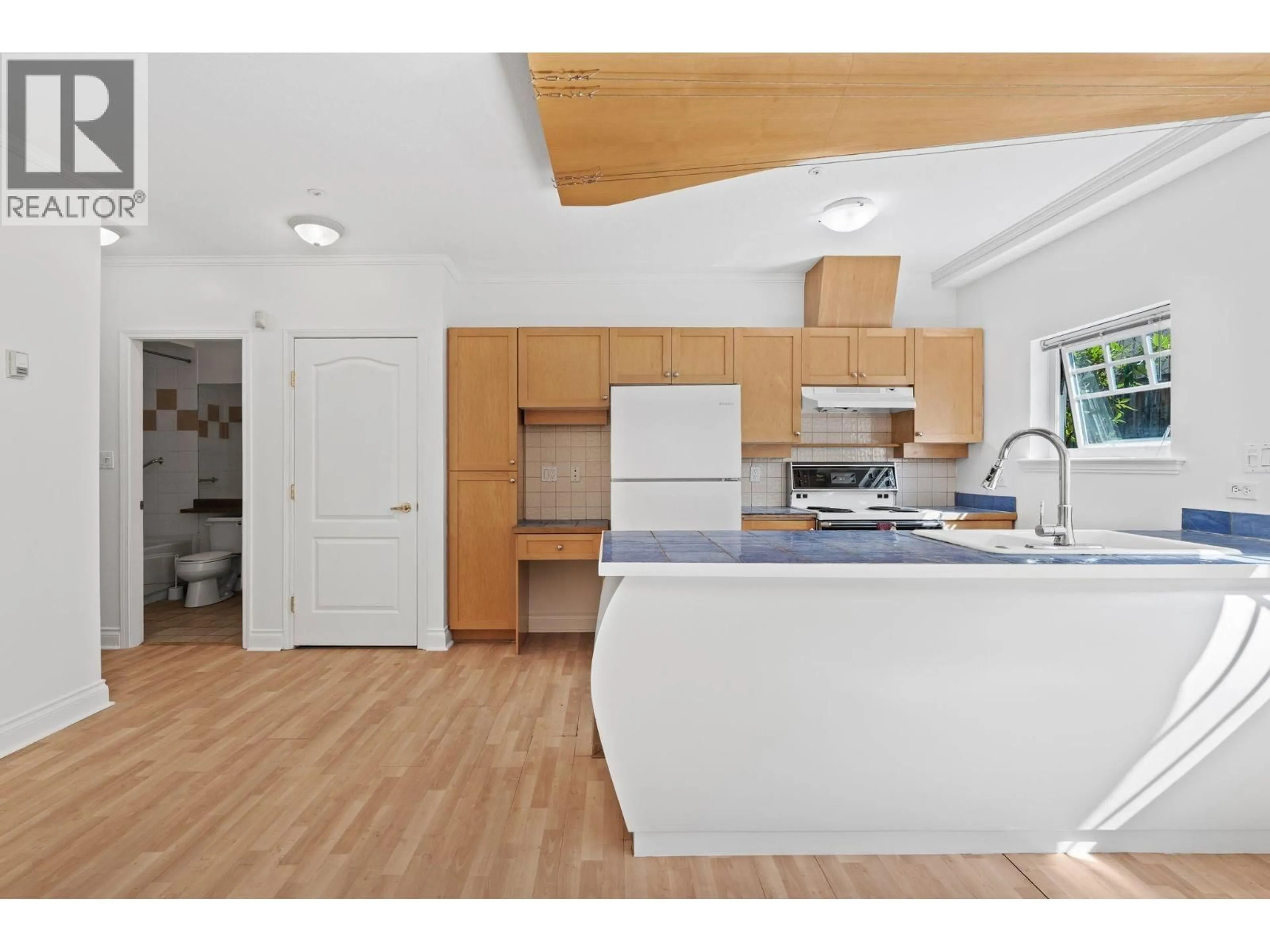 Open concept kitchen, unknown for 3027 7TH AVENUE, Vancouver British Columbia V6K1Z7