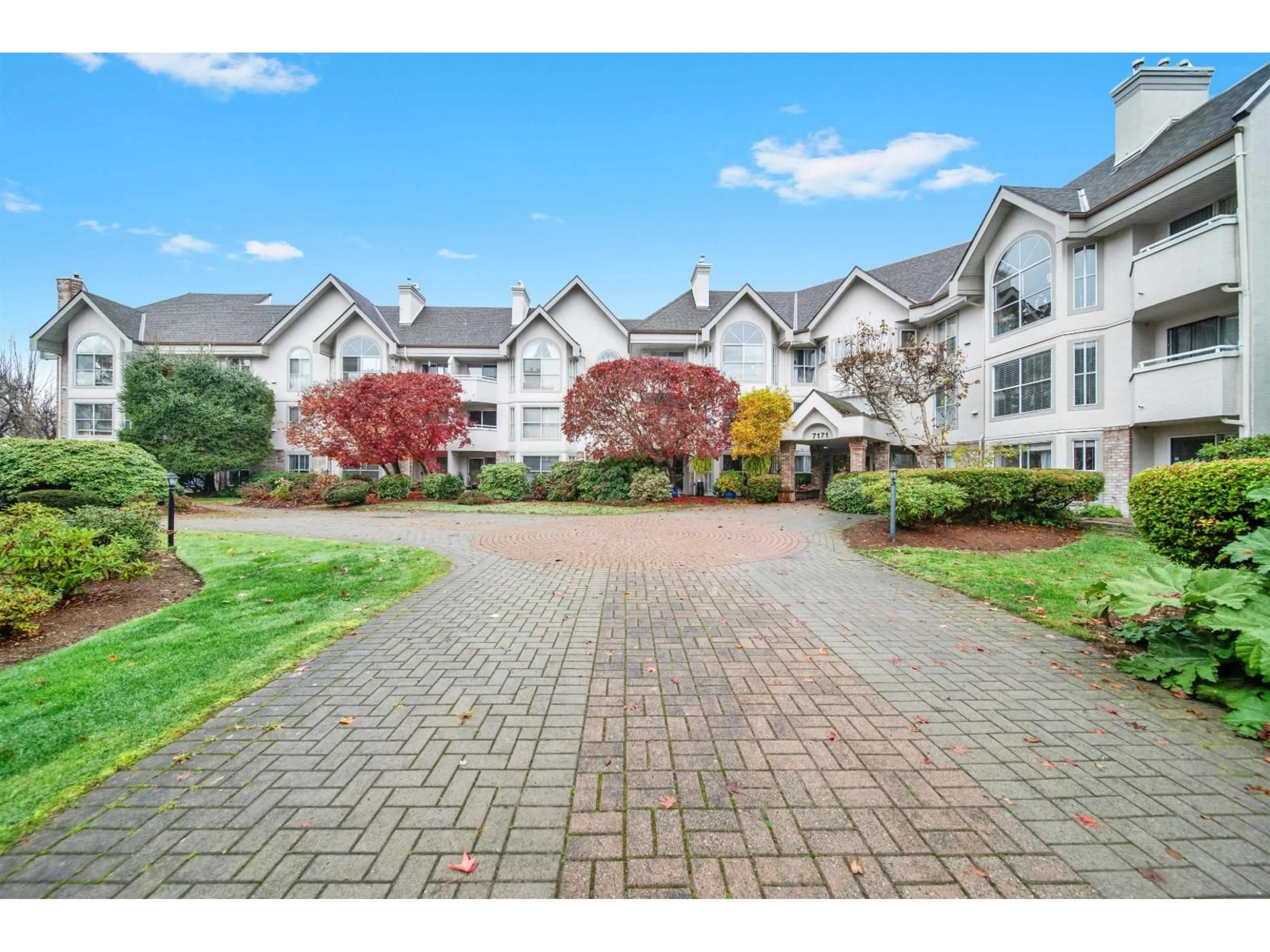 A pic from outside/outdoor area/front of a property/back of a property/a pic from drone, unknown for 216 - 7171 121 STREET, Surrey British Columbia V3W1G9