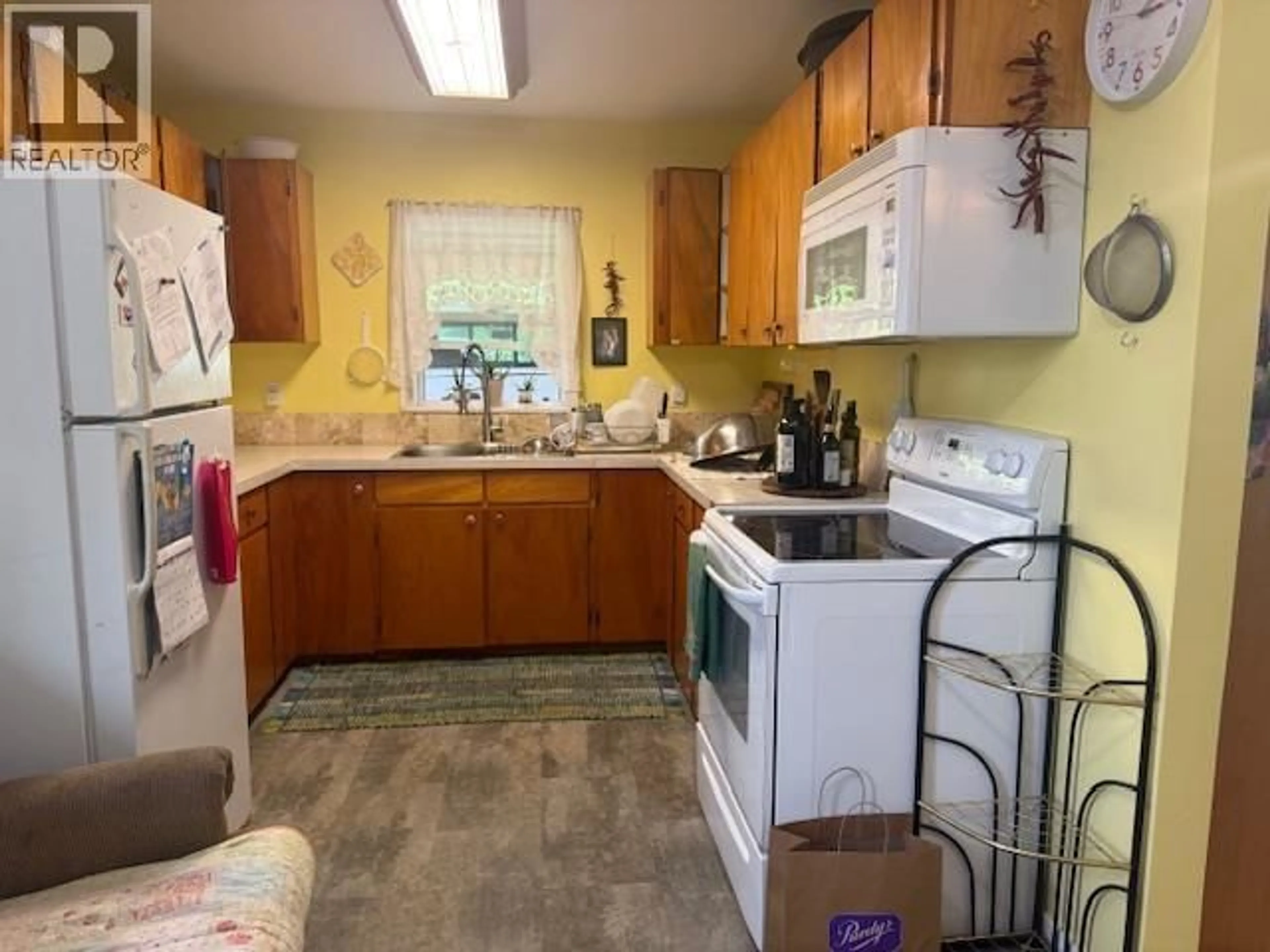 Standard kitchen, unknown for 1423 MEEK ROAD, Kitwanga British Columbia V0J2A0