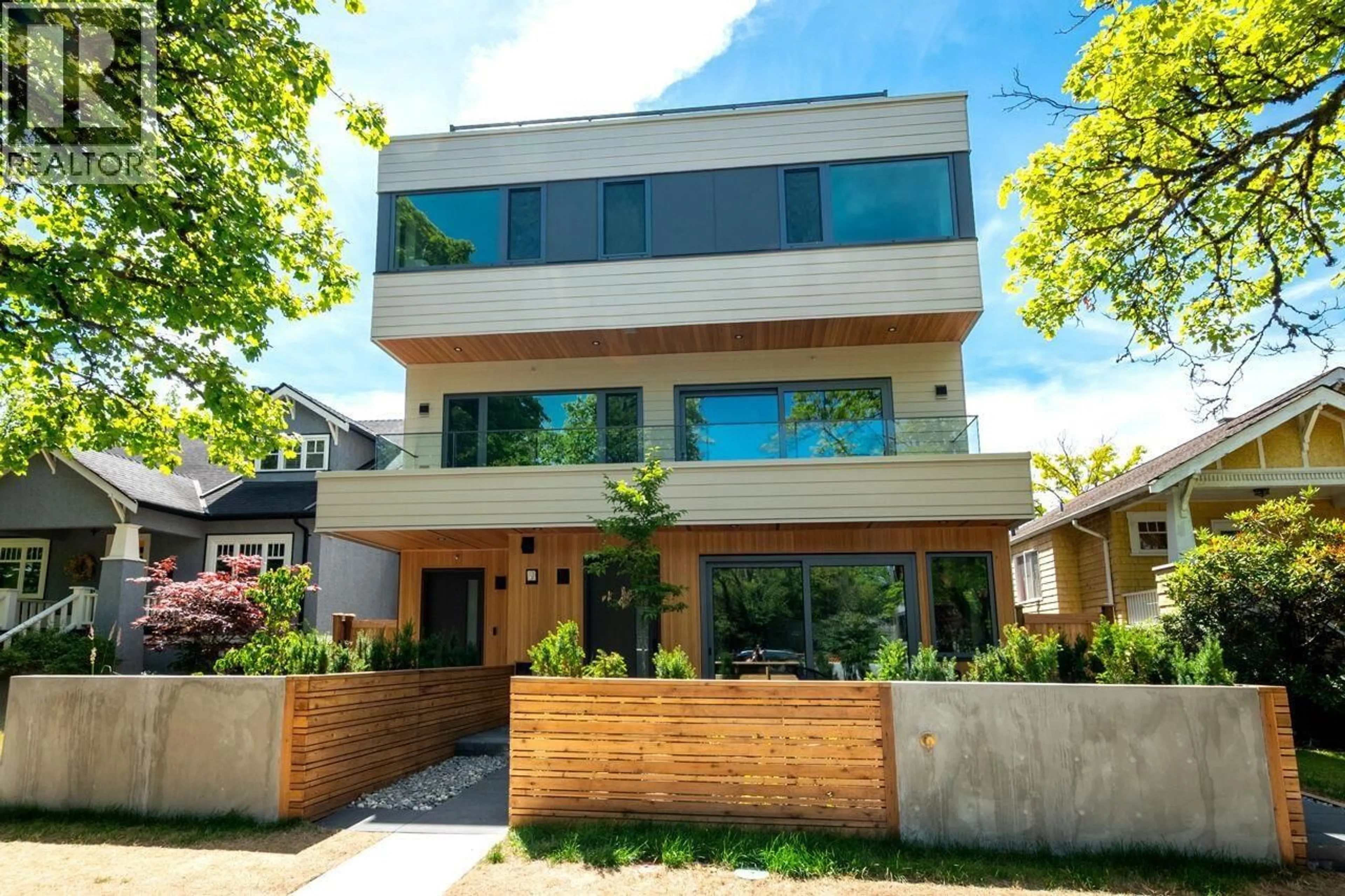 Home with brick exterior material, building for 1 - 3120 11TH AVENUE, Vancouver British Columbia V6K2M7