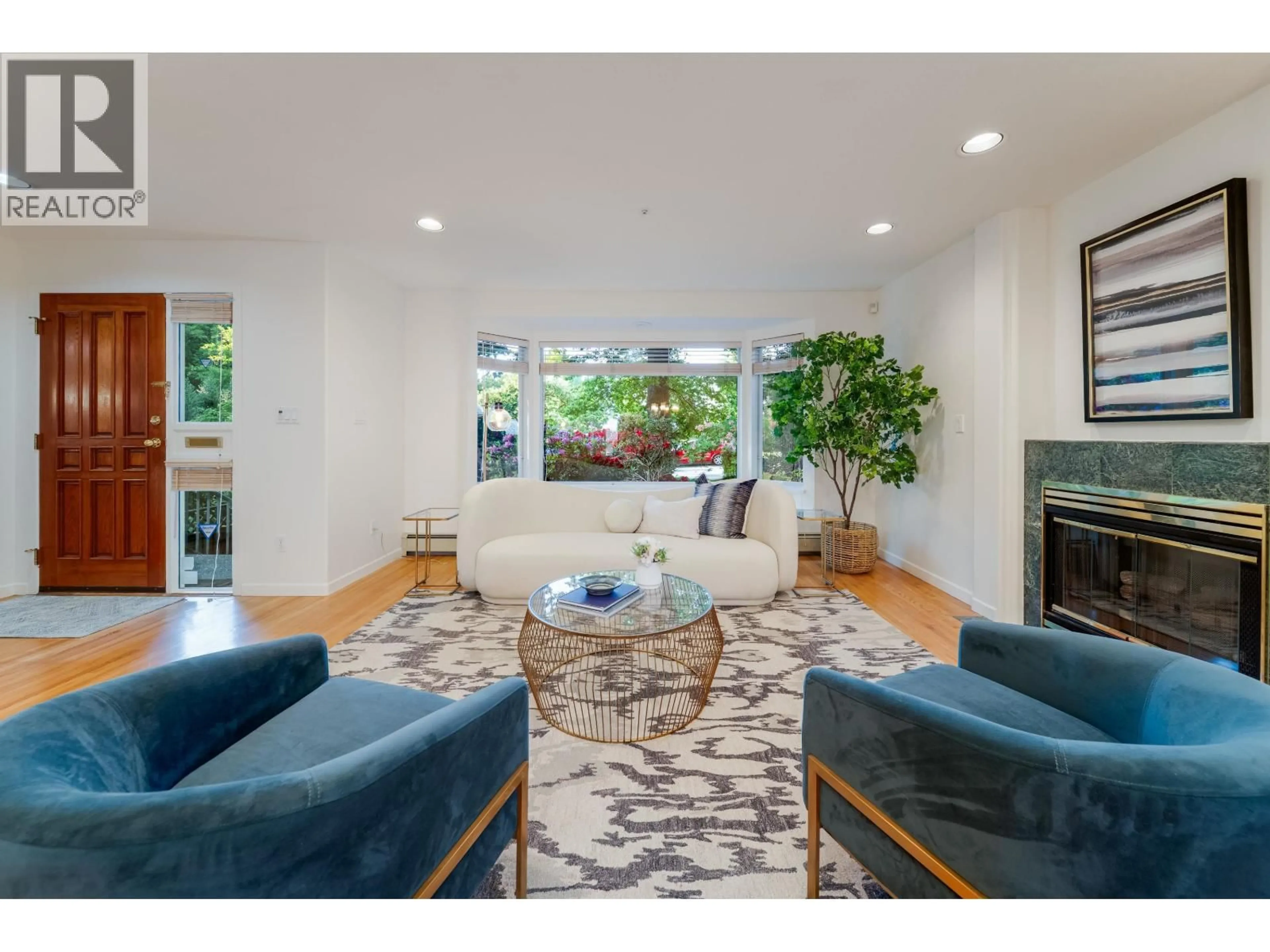 Living room with furniture, unknown for 4682 14TH AVENUE, Vancouver British Columbia V6R2Y6