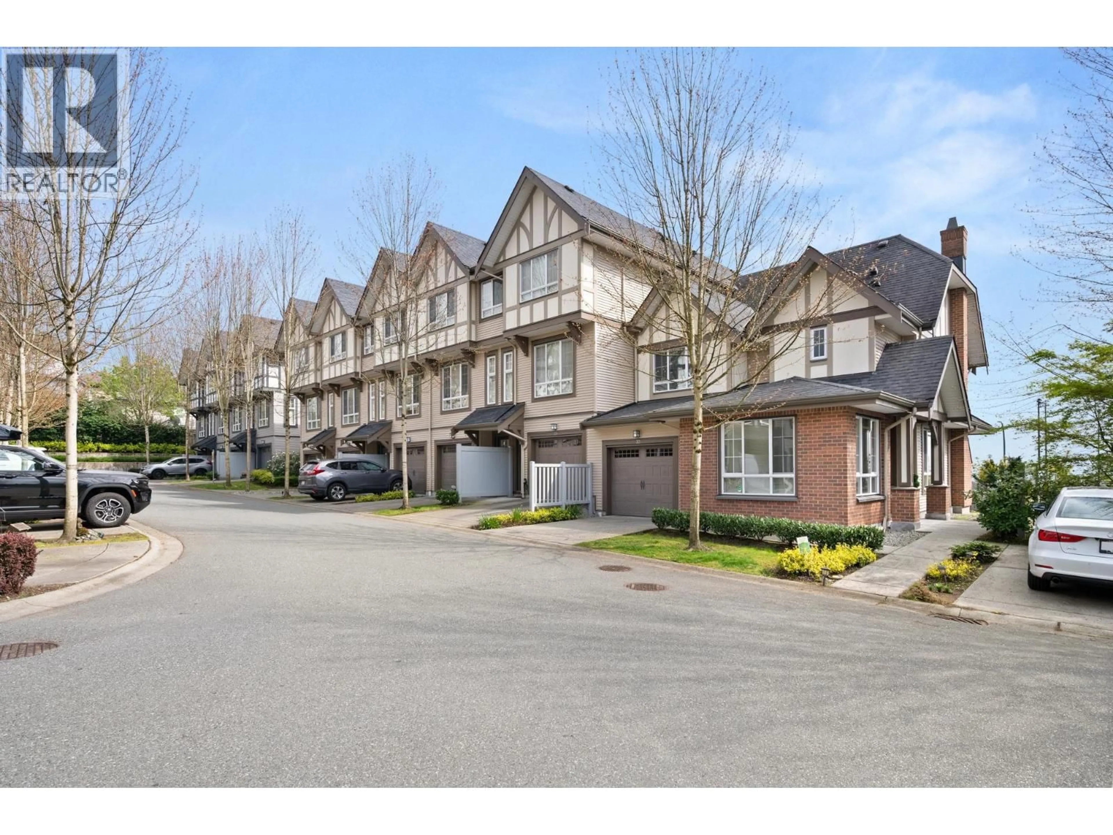 Unknown for 27 - 1338 HAMES CRESCENT, Coquitlam British Columbia V3E0J2