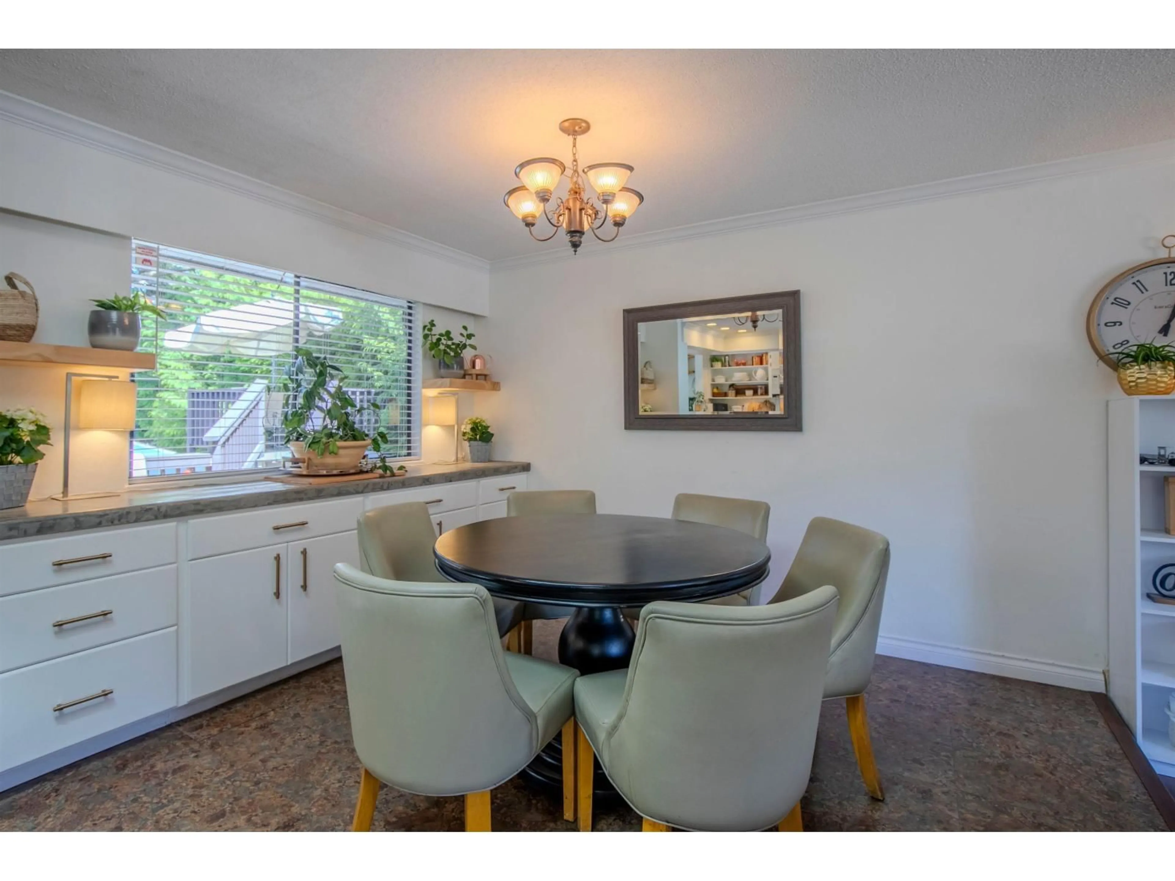 Dining room, wood/laminate floor for 11307 83 AVENUE, Delta British Columbia V4C7B9