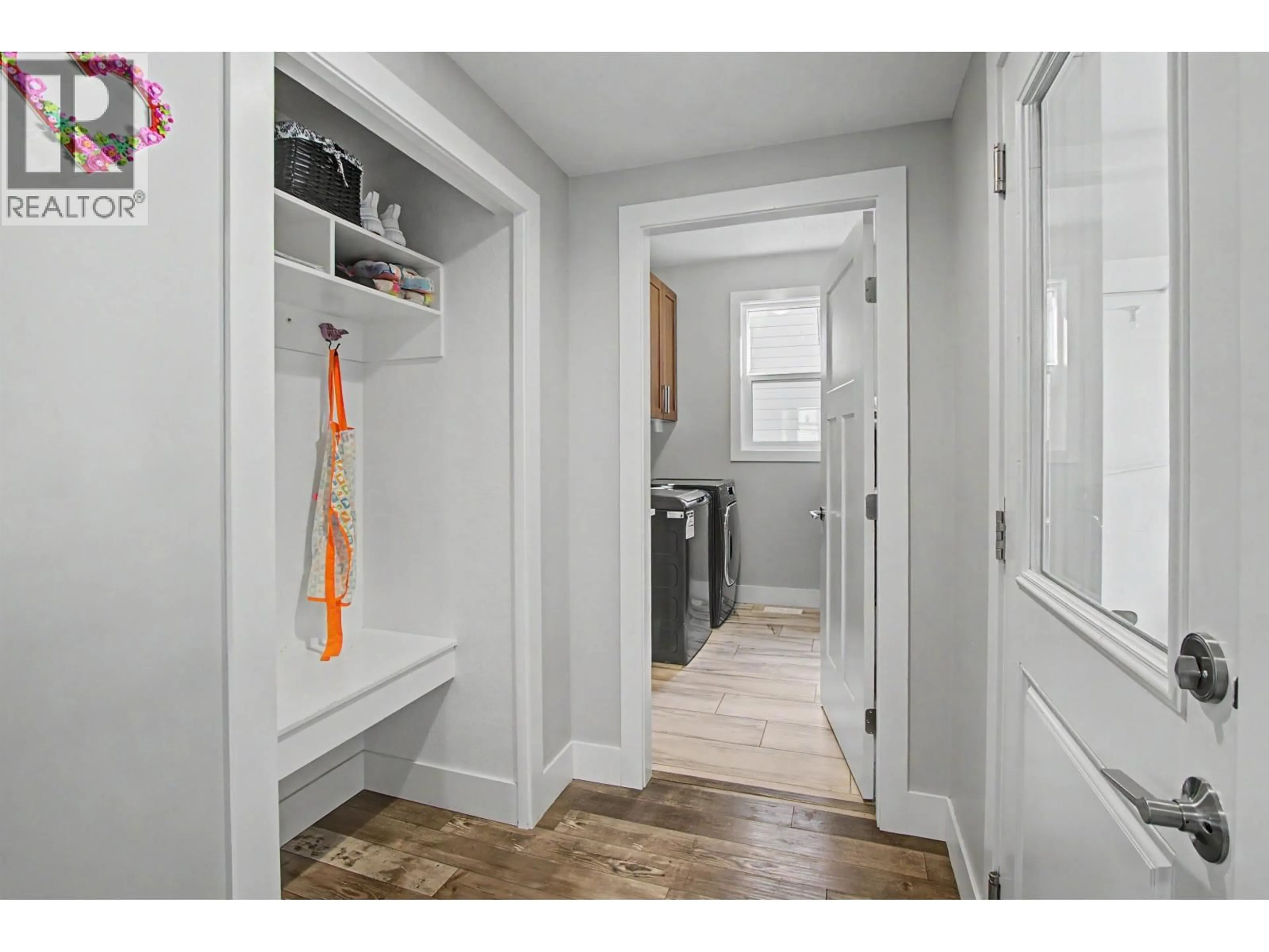 Indoor entryway for 7688 SOUTHRIDGE AVENUE, Prince George British Columbia V2N6S4