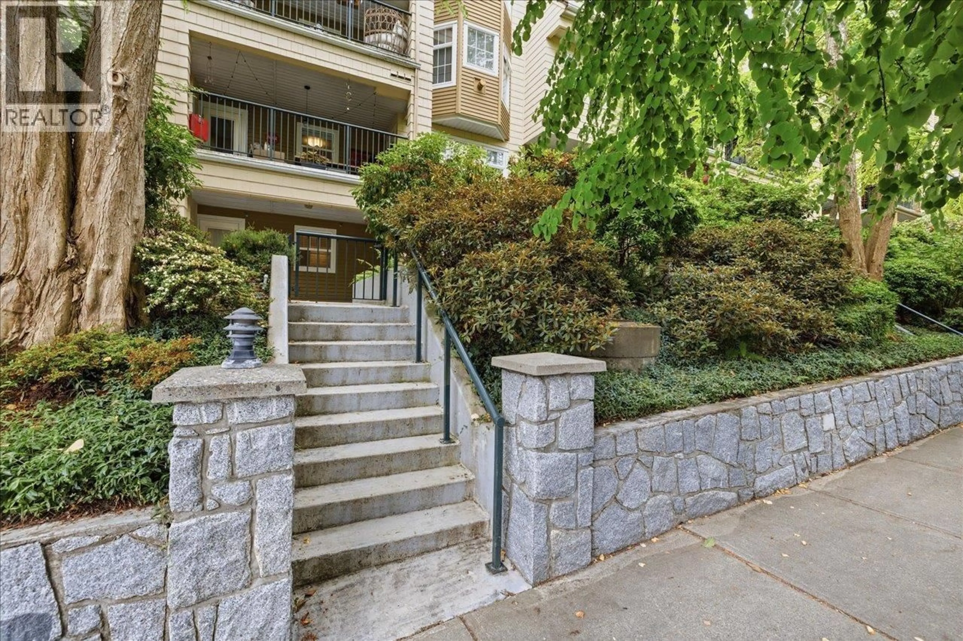 Unknown for 105 - 5556 14 AVENUE, Delta British Columbia V4M4E7