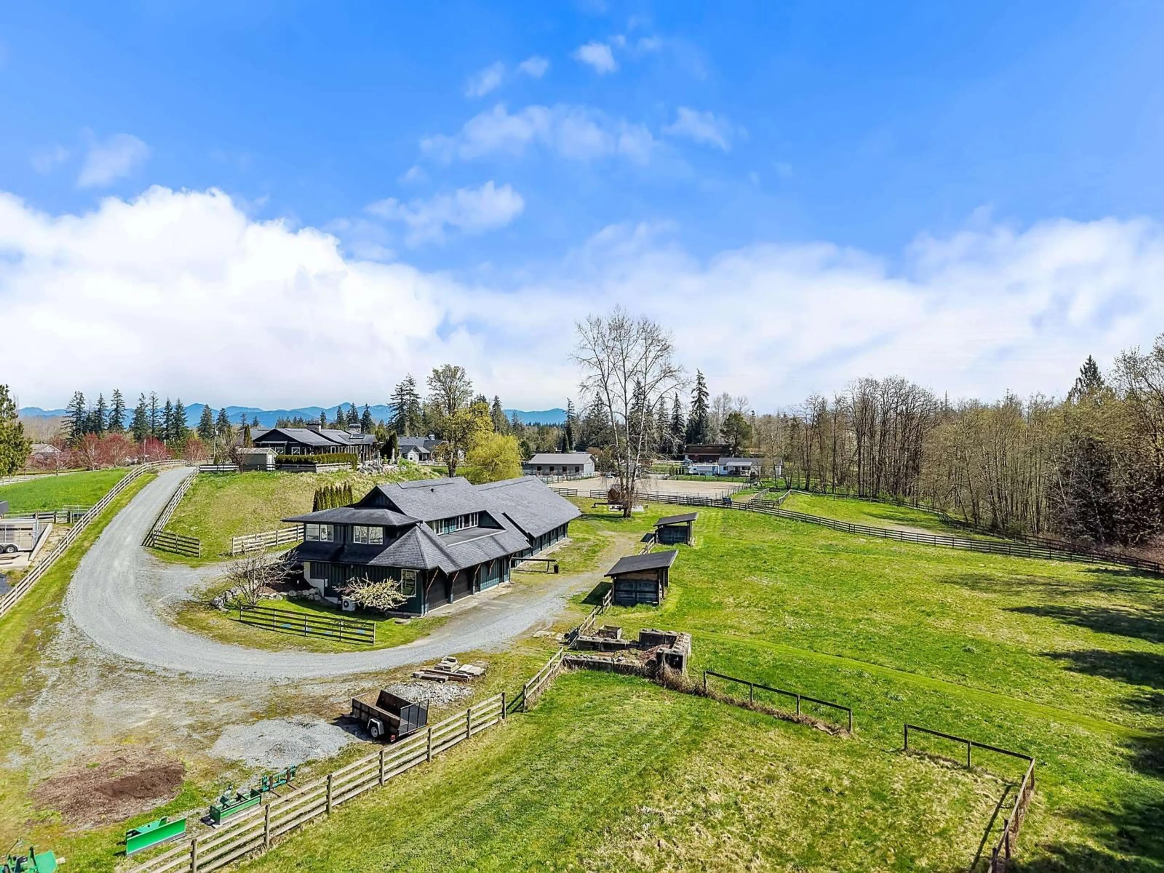 A pic from outside/outdoor area/front of a property/back of a property/a pic from drone, mountain view for 26276 69 AVENUE, Langley British Columbia V4W1M6
