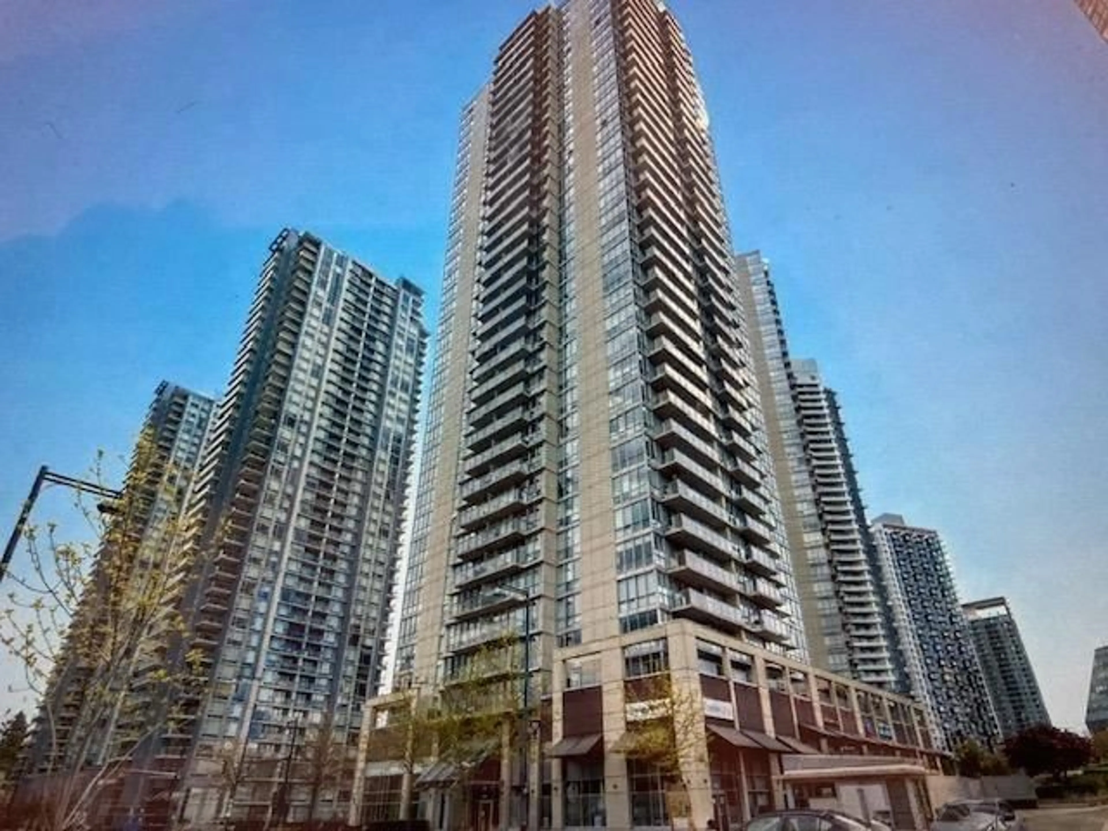 Unknown for 3001 - 13688 100 AVENUE, Surrey British Columbia V3T0G5