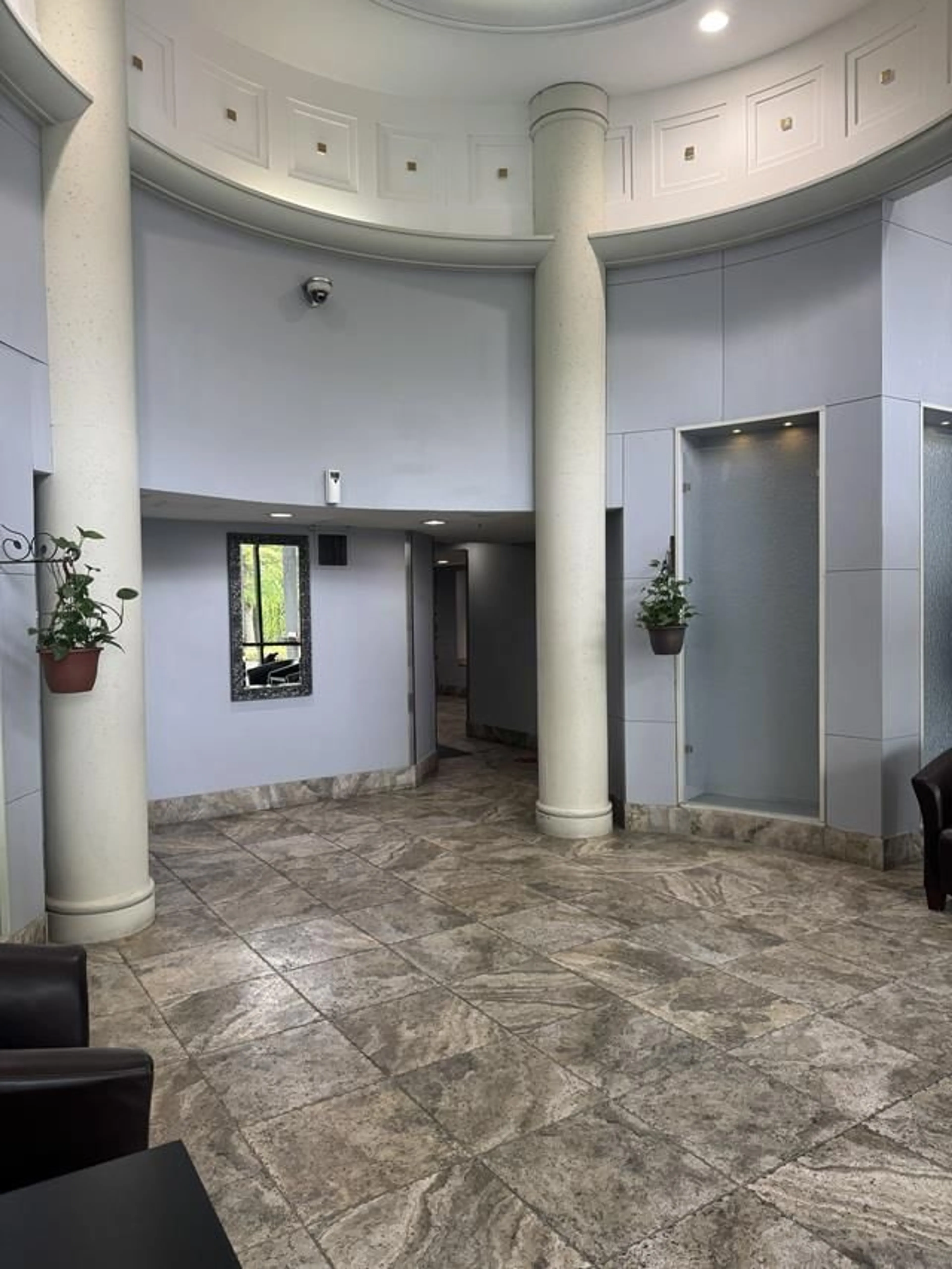 Lobby for 404 - 10899 UNIVERSITY DRIVE, Surrey British Columbia V3T5V2