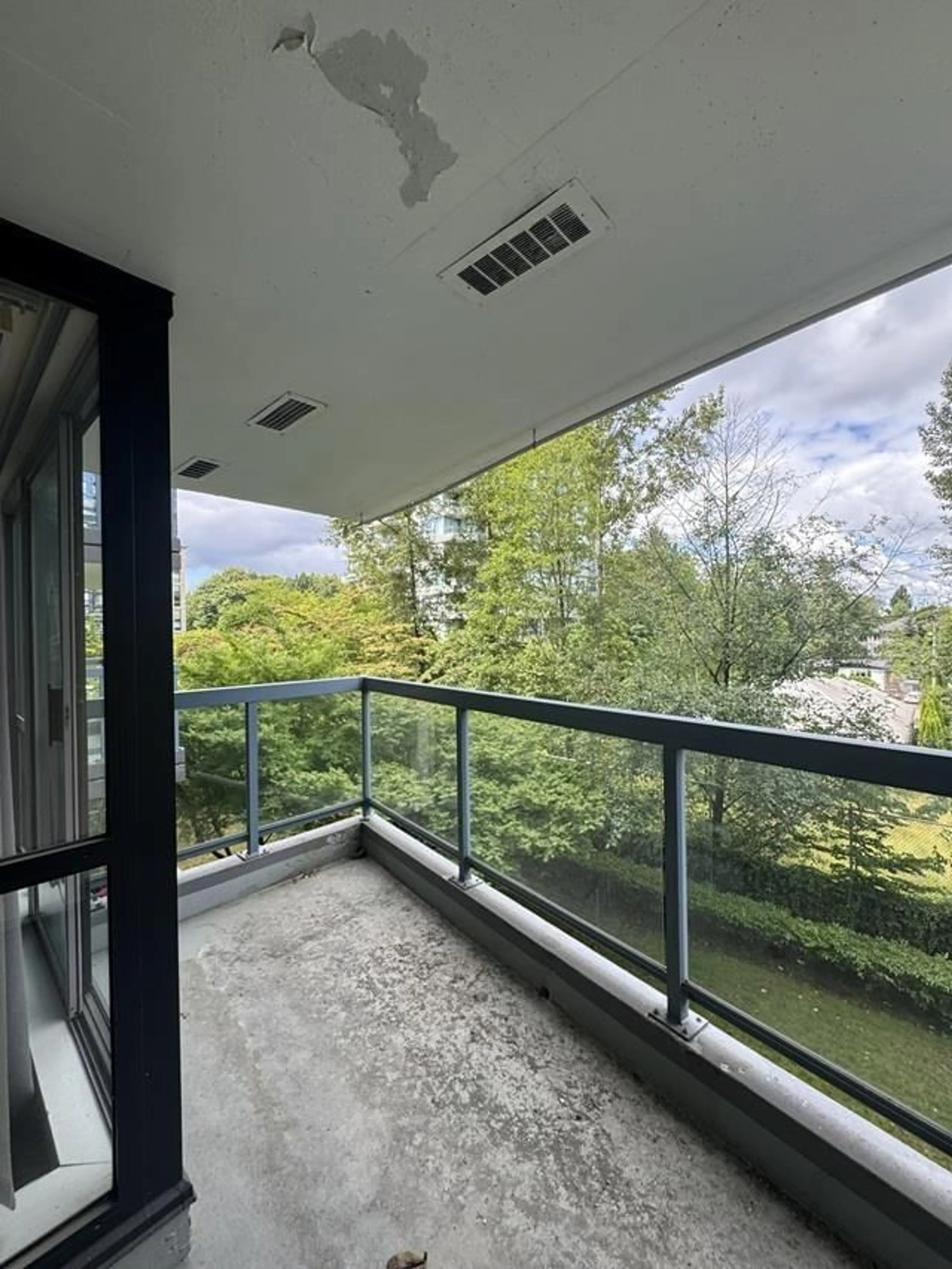 Balcony in the apartment, unknown for 404 - 10899 UNIVERSITY DRIVE, Surrey British Columbia V3T5V2