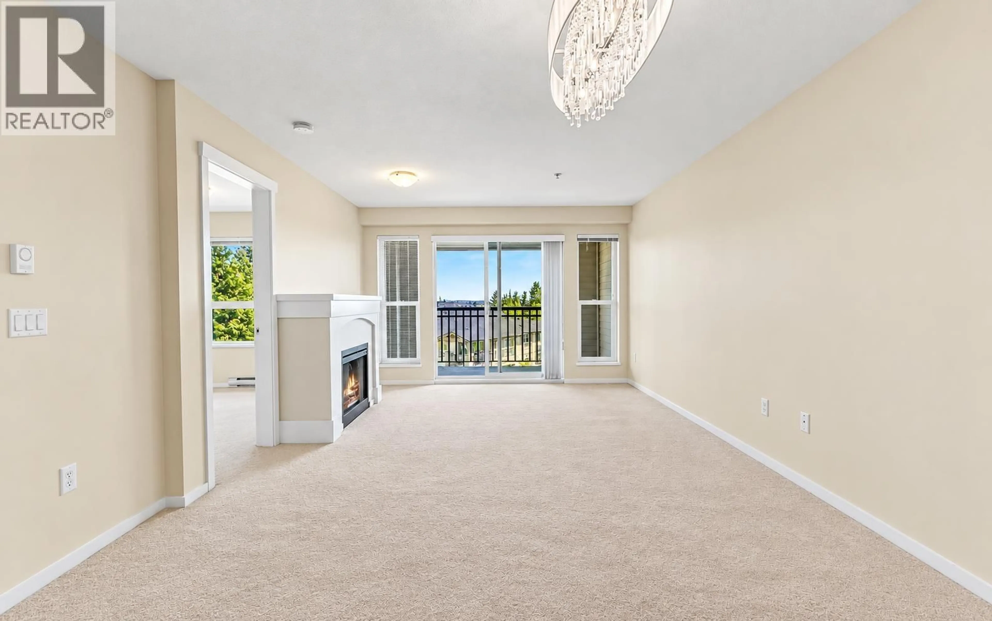 A pic of a room for 201 - 3082 DAYANEE SPRINGS BOULEVARD, Coquitlam British Columbia V3E0A3