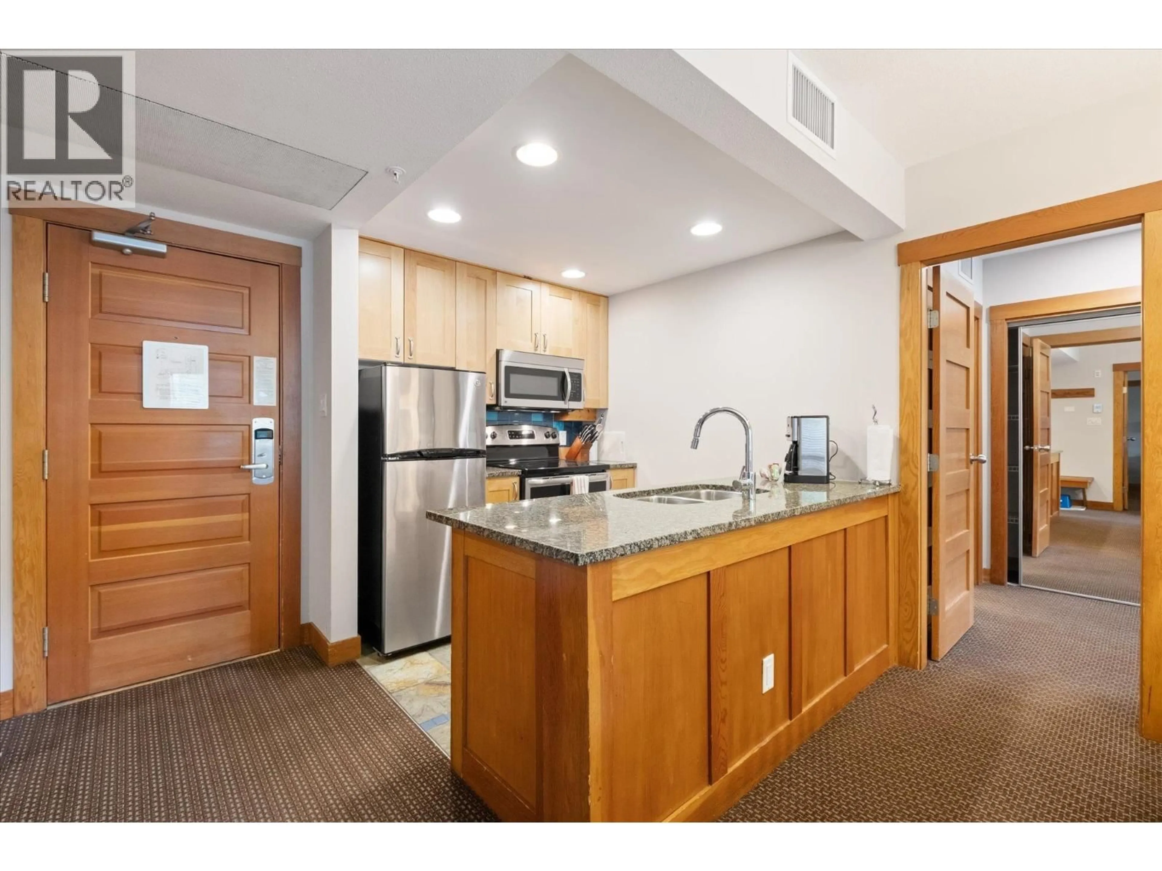 Standard kitchen, unknown for 422 - 2036 LONDON LANE, Whistler British Columbia V8E0N7