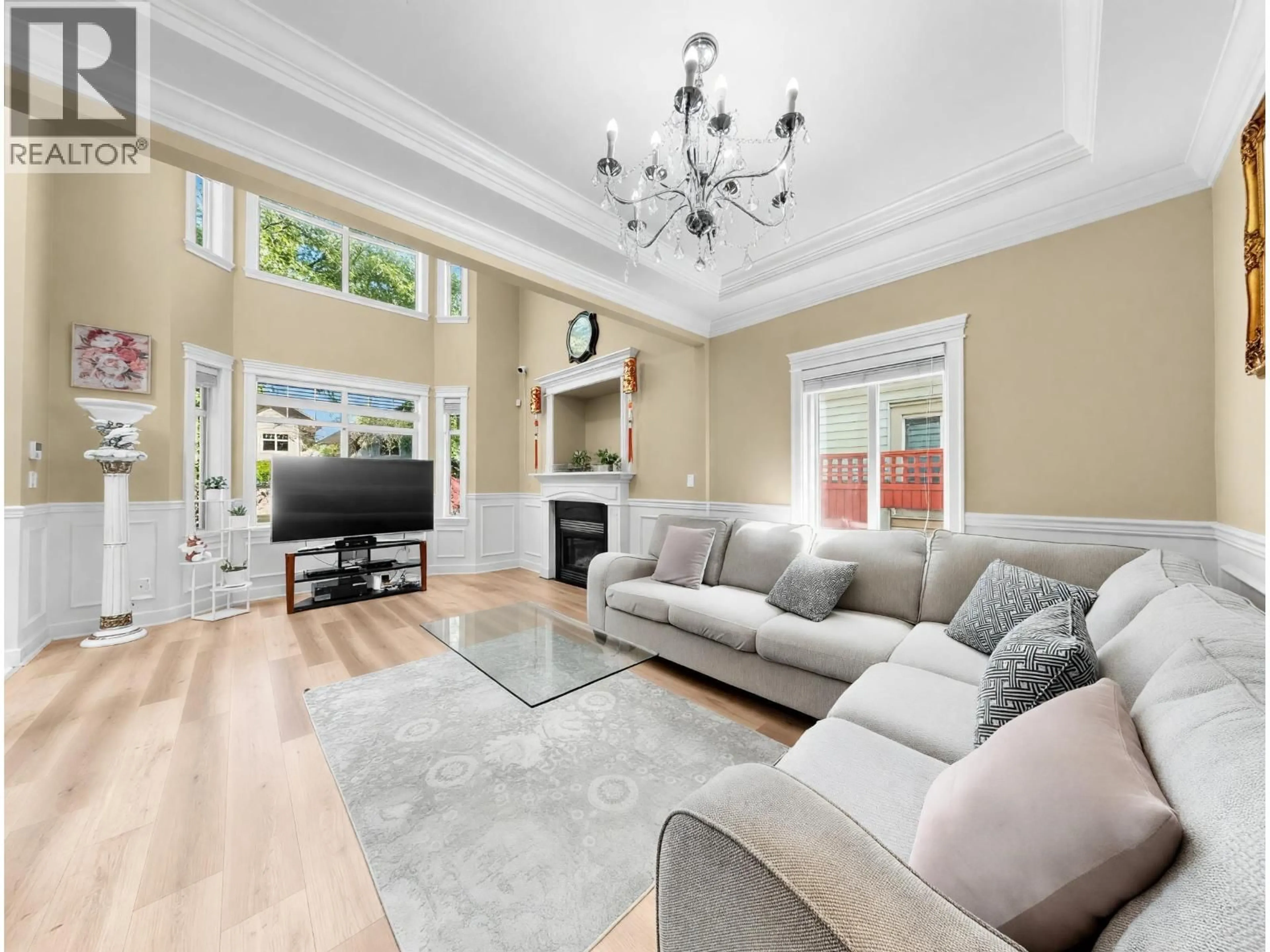 Living room with furniture, unknown for 10300 WILLIAMS ROAD, Richmond British Columbia V7A1H4
