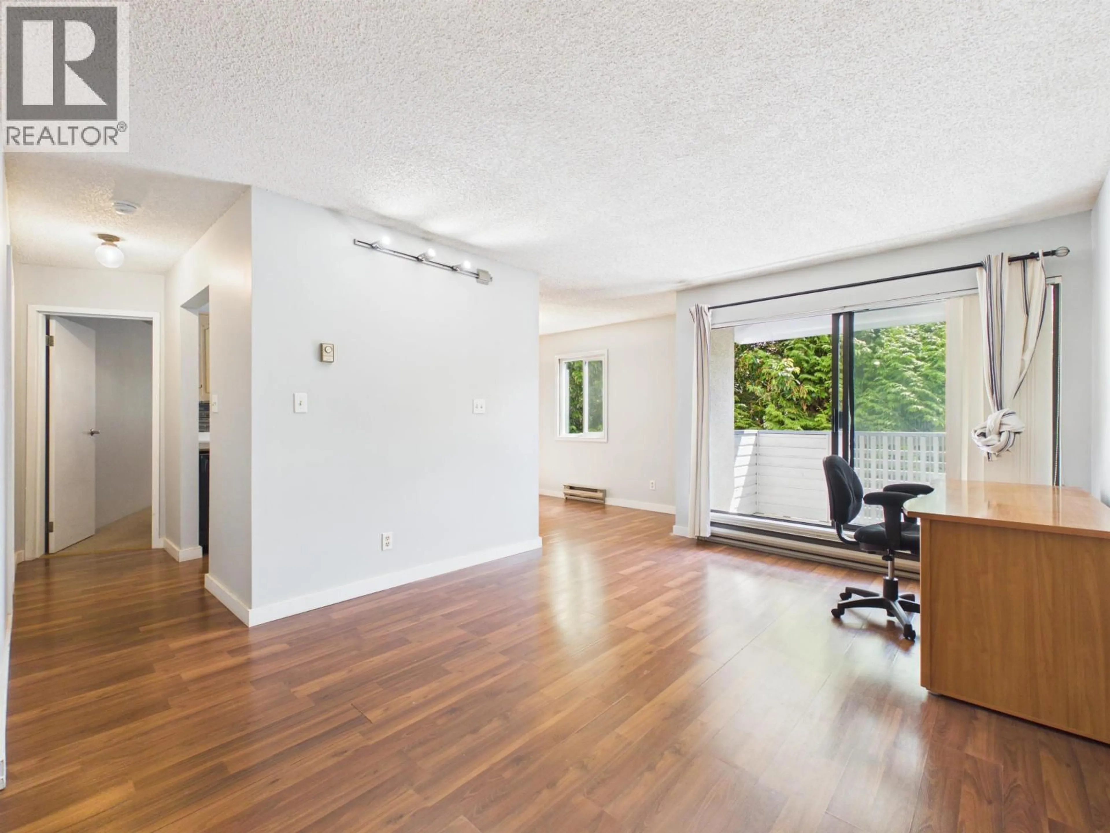 A pic of a room for 202 - 8700 ACKROYD ROAD, Richmond British Columbia V6X3G2