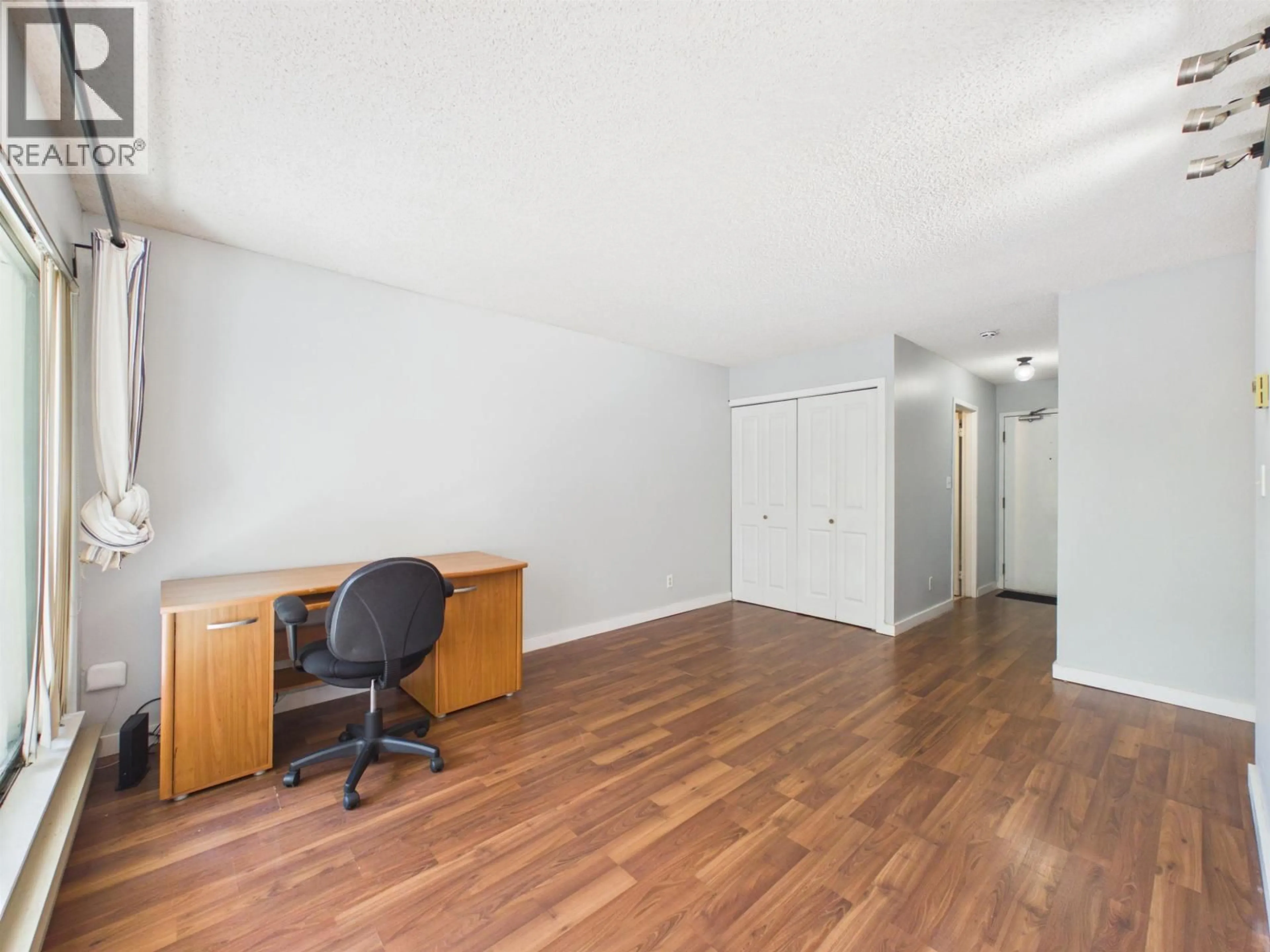 A pic of a room for 202 - 8700 ACKROYD ROAD, Richmond British Columbia V6X3G2
