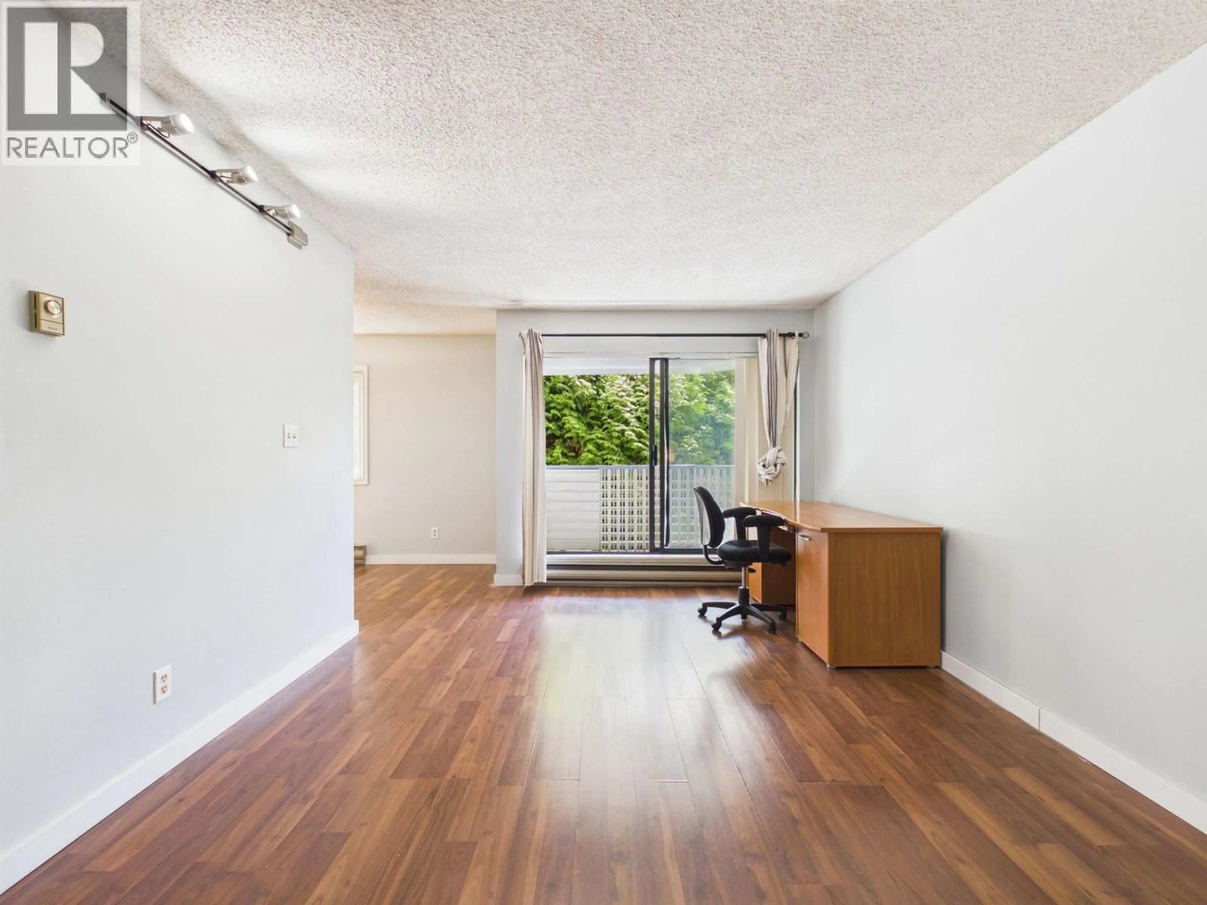 A pic of a room for 202 - 8700 ACKROYD ROAD, Richmond British Columbia V6X3G2