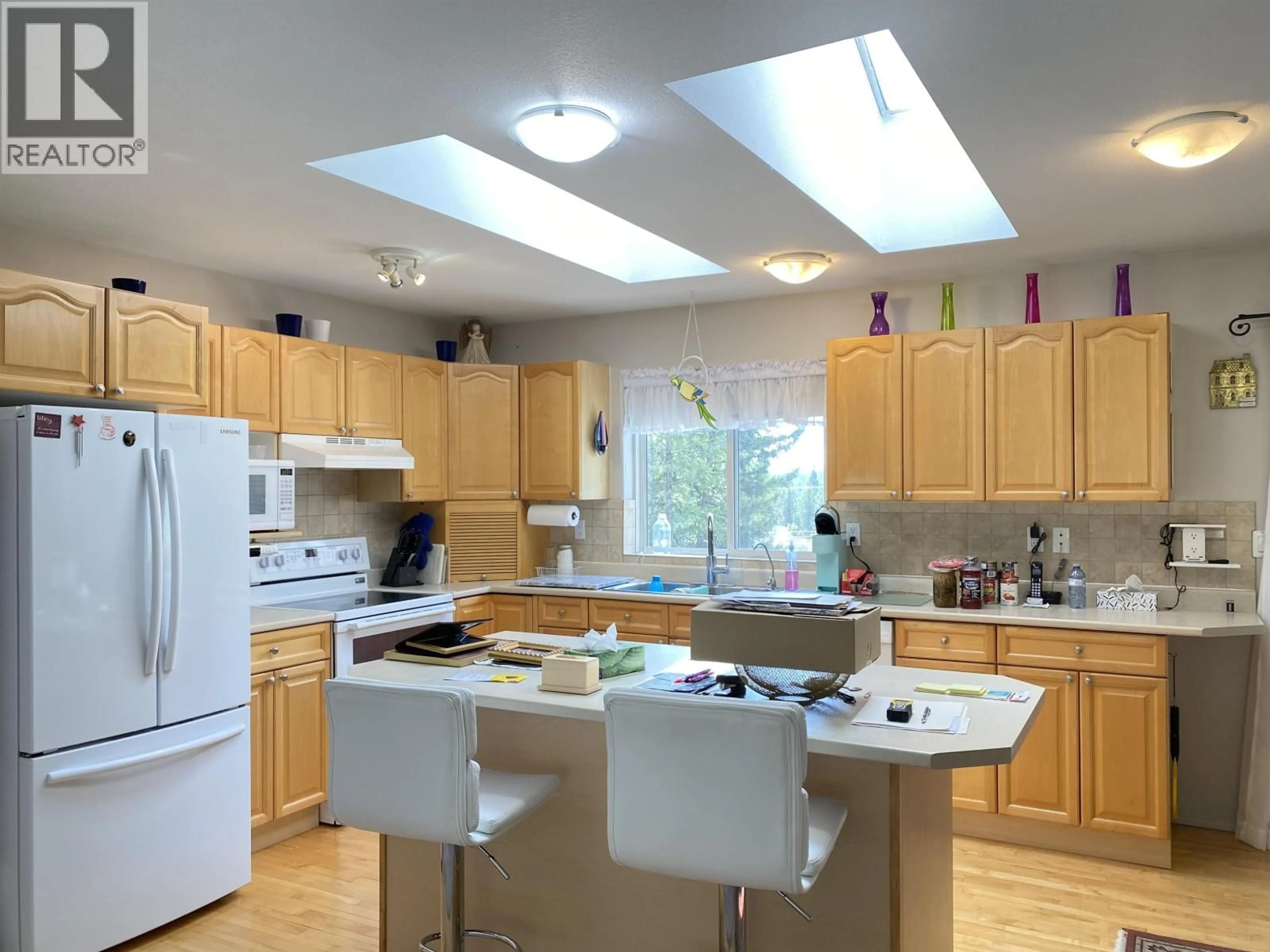 Standard kitchen, unknown for 4866 CUMSU PLACE, 108 Mile Ranch British Columbia V0K2Z0