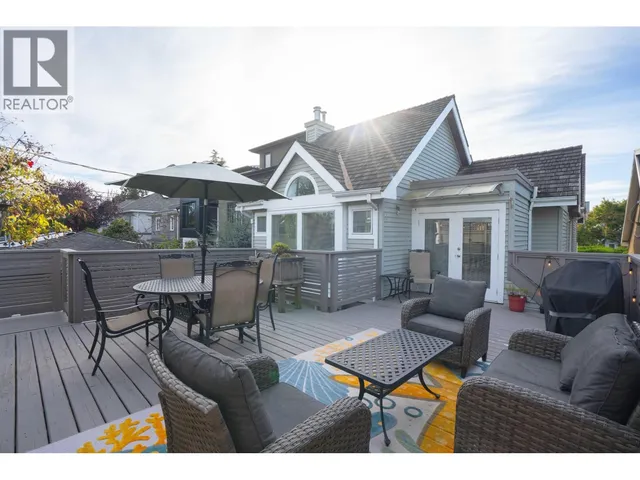 1346 LABURNUM STREET, Vancouver 2