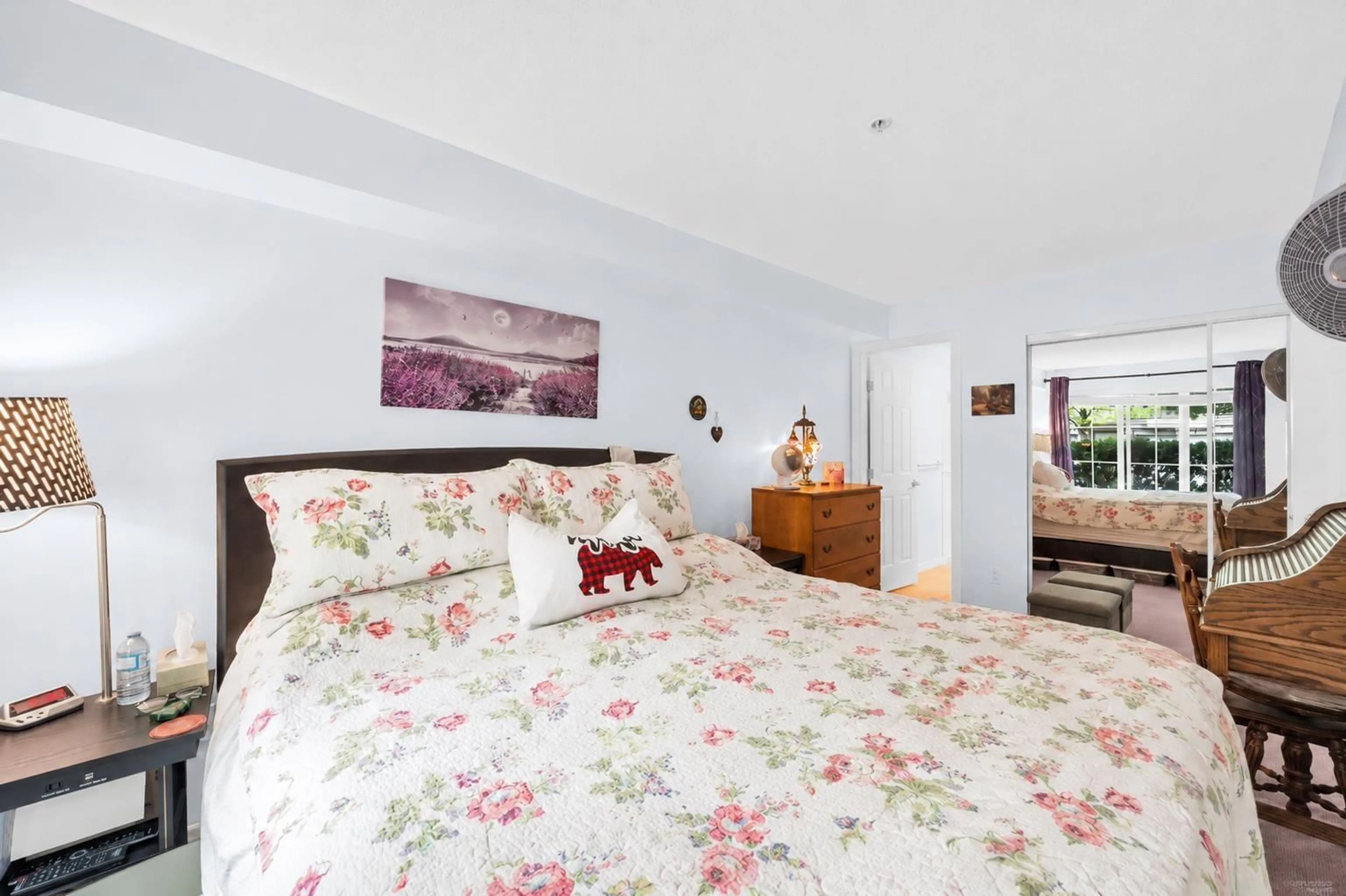 Bedroom with bed, unknown for 112 - 14877 100 AVENUE, Surrey British Columbia V3R3H1