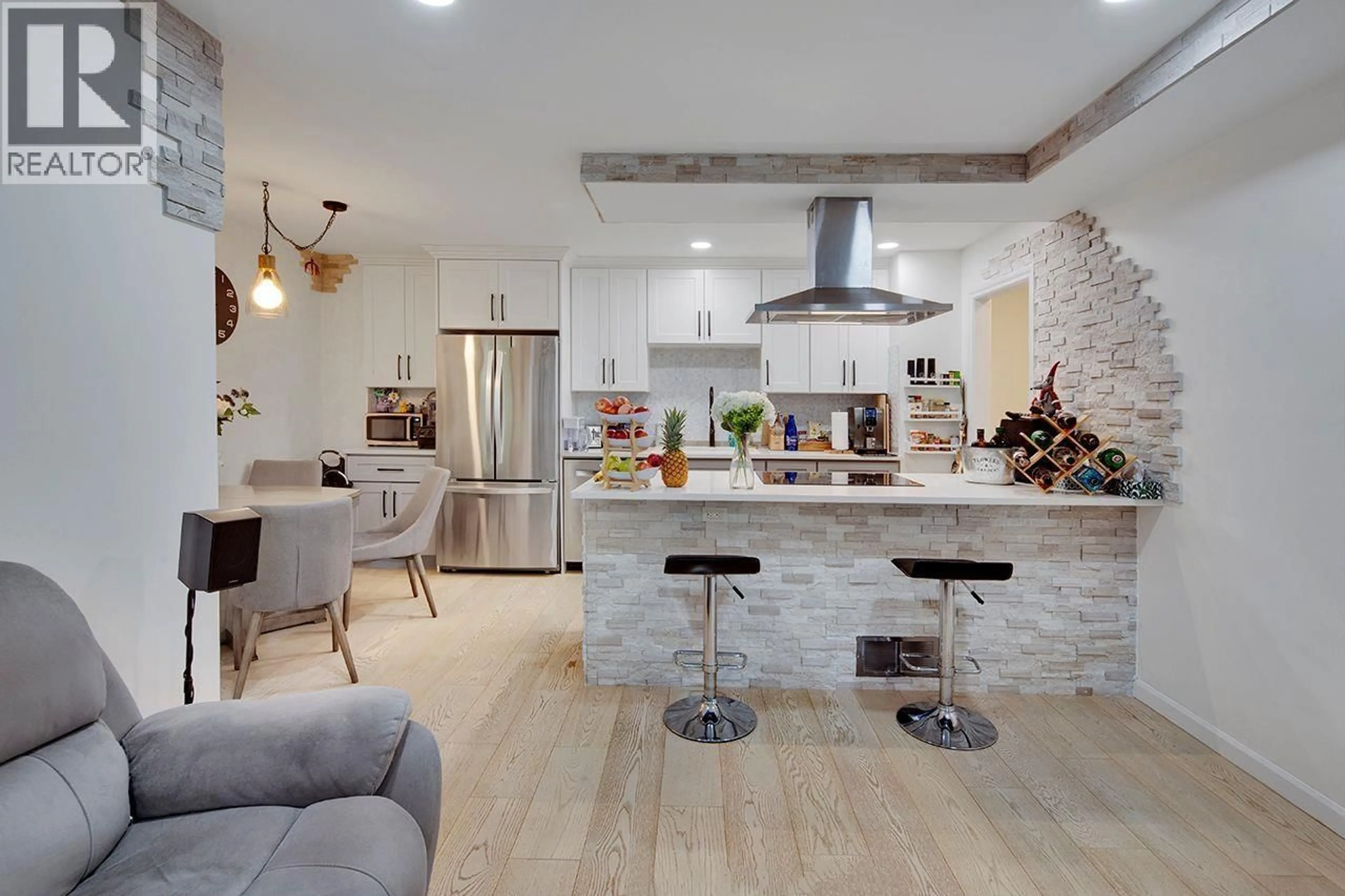 Open concept kitchen, ceramic/tile floor for 1840 PURCELL WAY, North Vancouver British Columbia V7J3K3