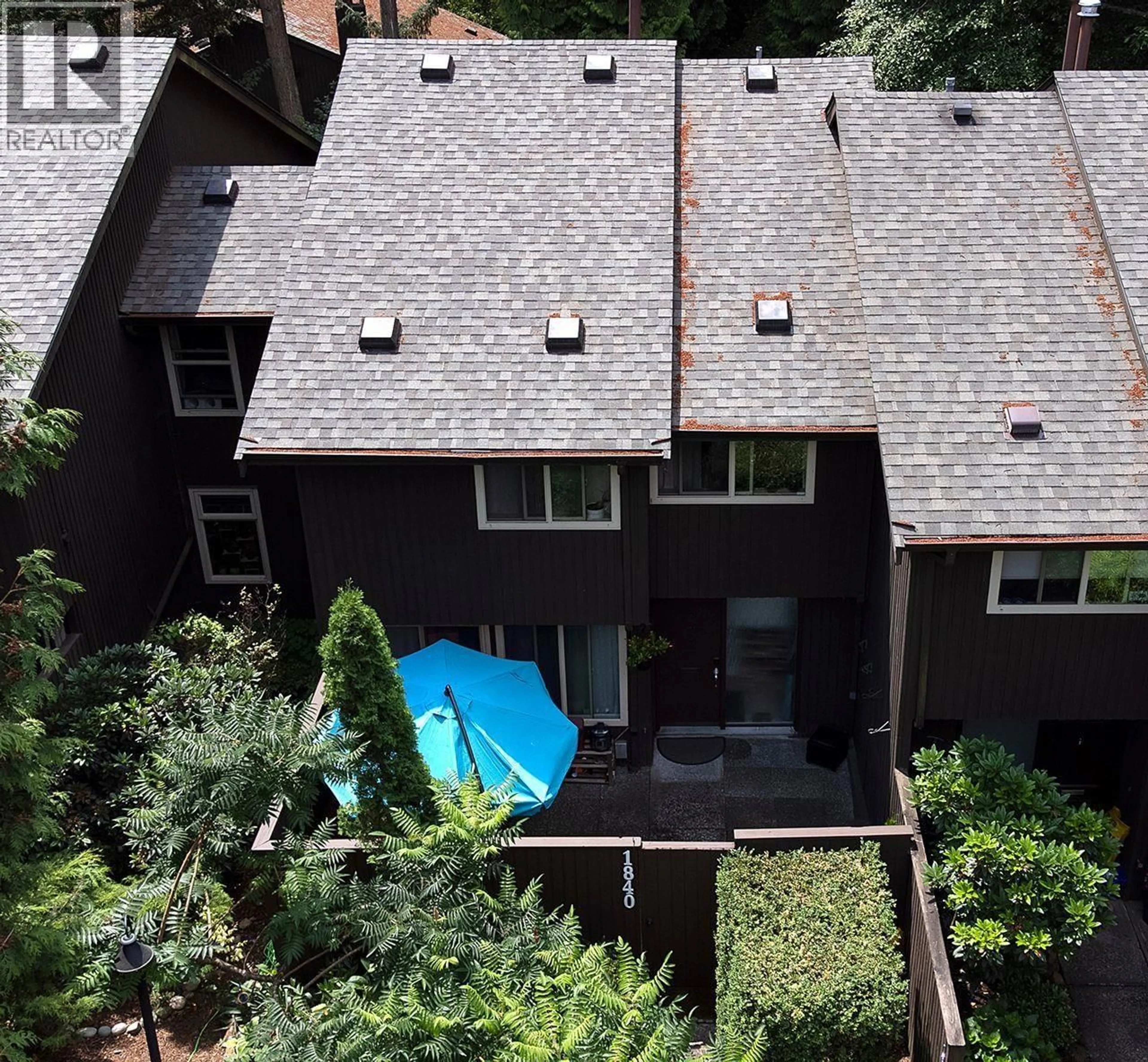 A pic from outside/outdoor area/front of a property/back of a property/a pic from drone, street for 1840 PURCELL WAY, North Vancouver British Columbia V7J3K3