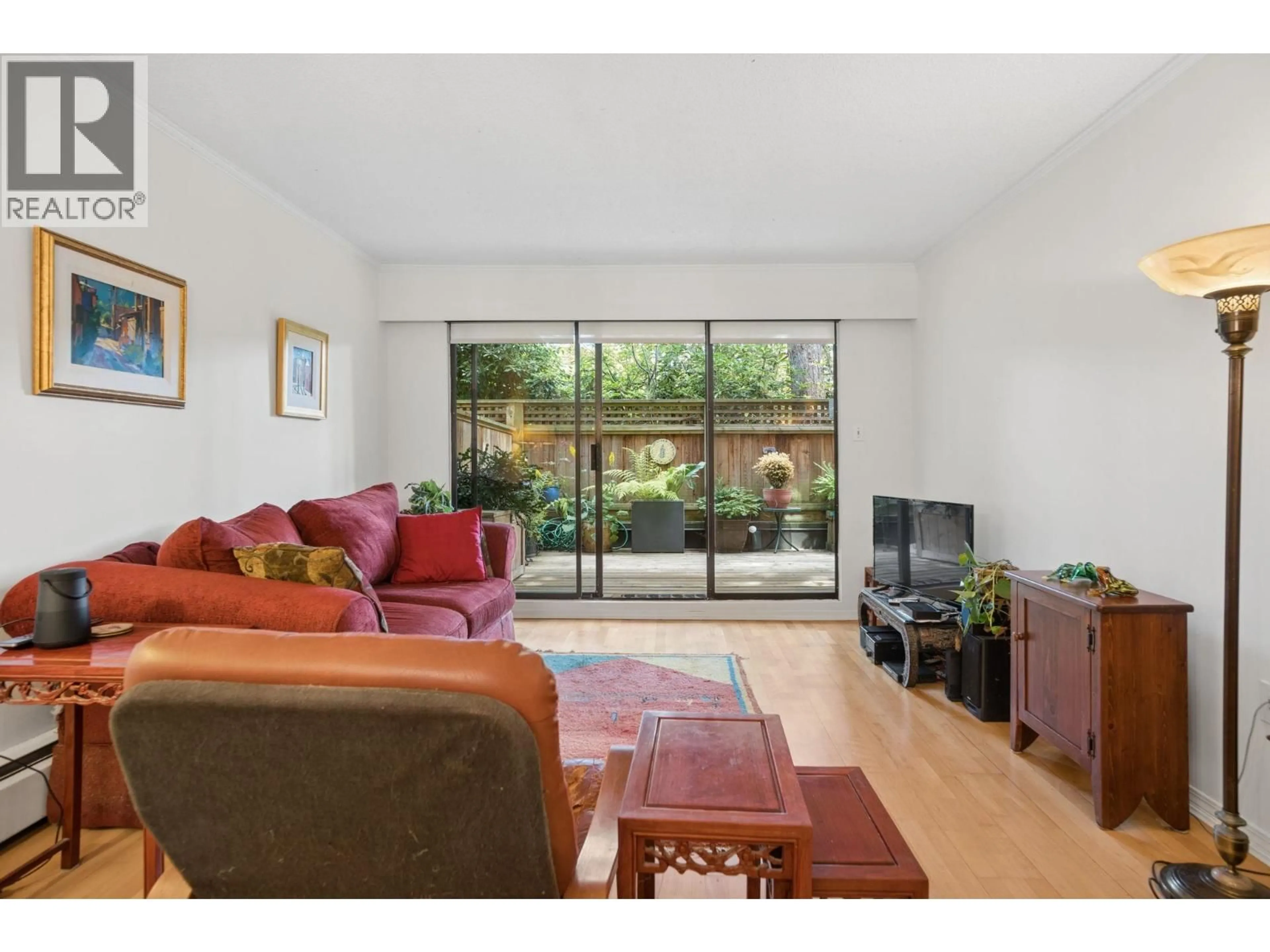 Living room with furniture, unknown for 102 - 2255 8TH AVENUE, Vancouver British Columbia V6K2A6