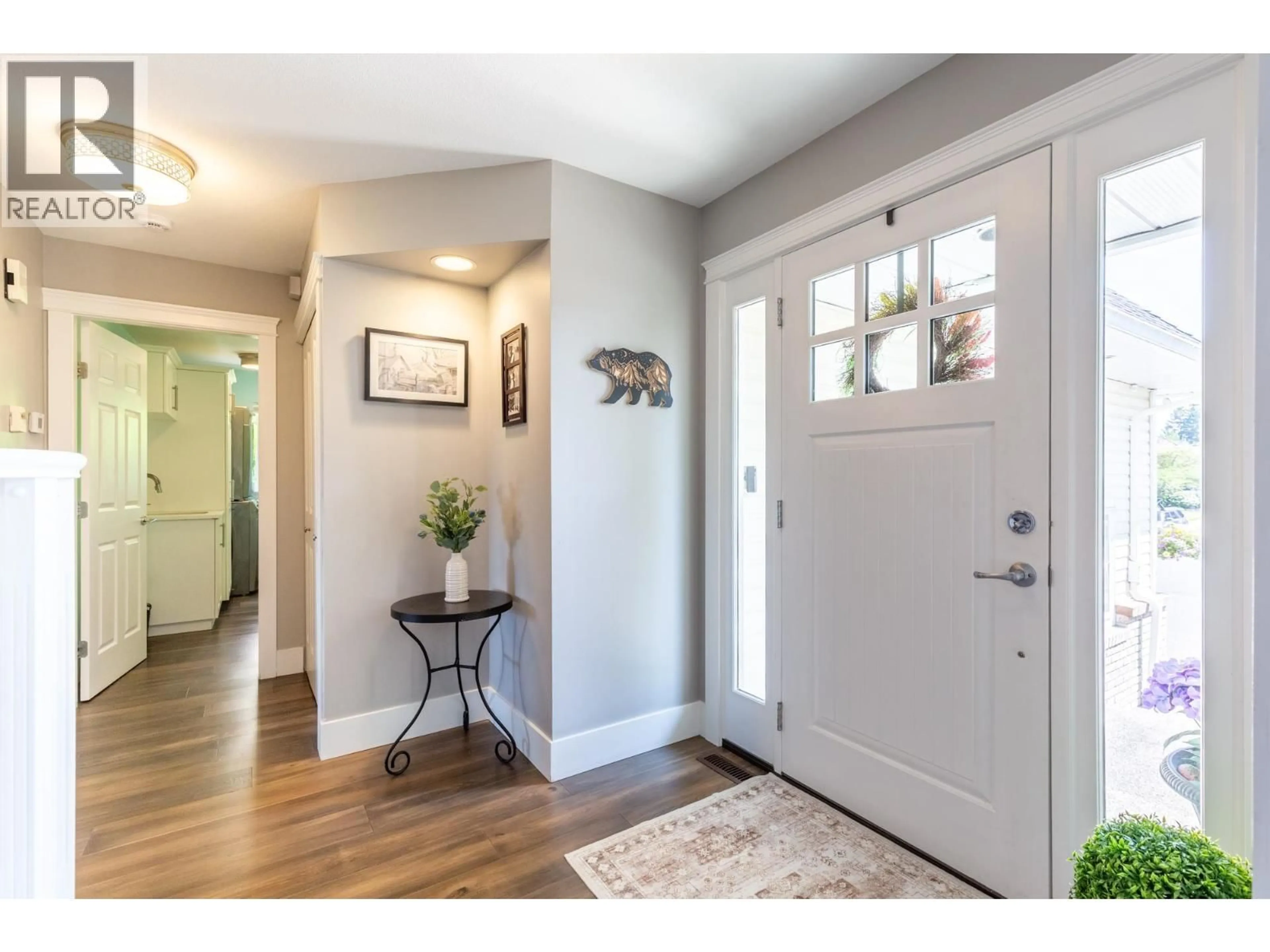 Indoor entryway for 18907 118B AVENUE, Pitt Meadows British Columbia V3Y2L2