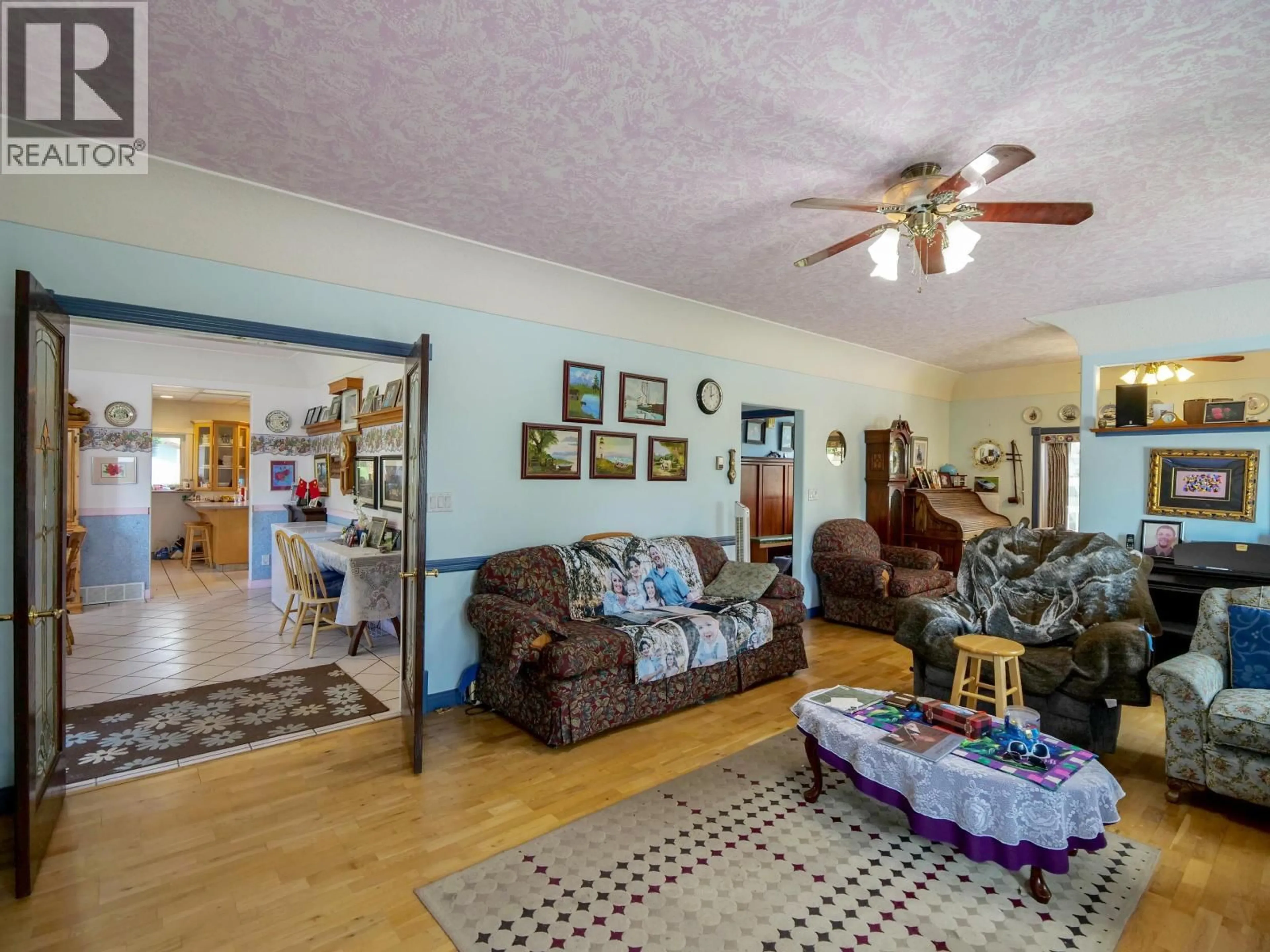 Living room with furniture, unknown for 5175 BAKER-KERSLEY ROAD, Quesnel British Columbia V2J6L6