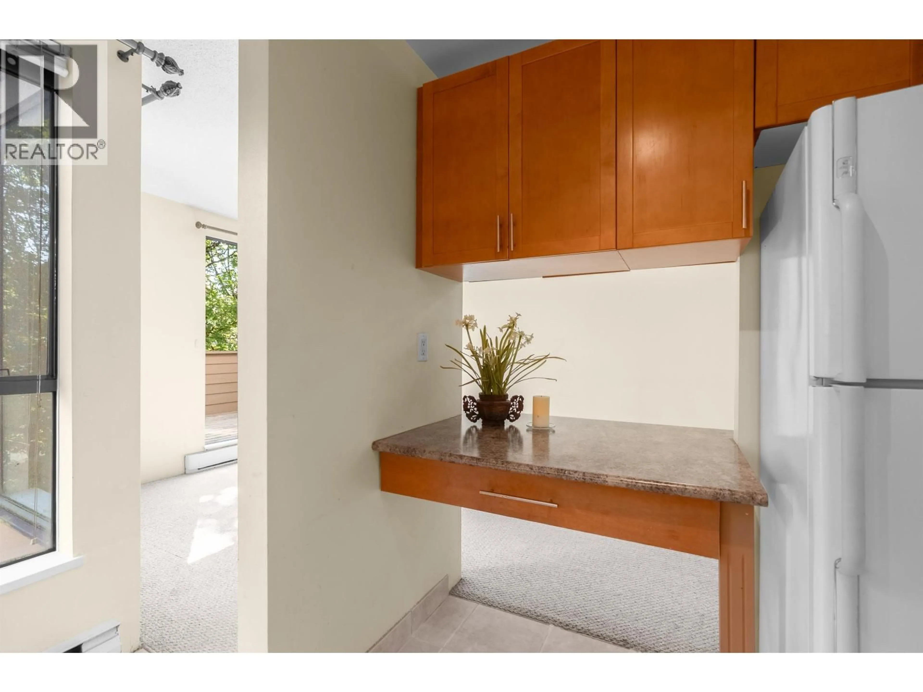 Standard kitchen, ceramic/tile floor for 201 - 9153 SATURNA DRIVE, Burnaby British Columbia V3J7K1