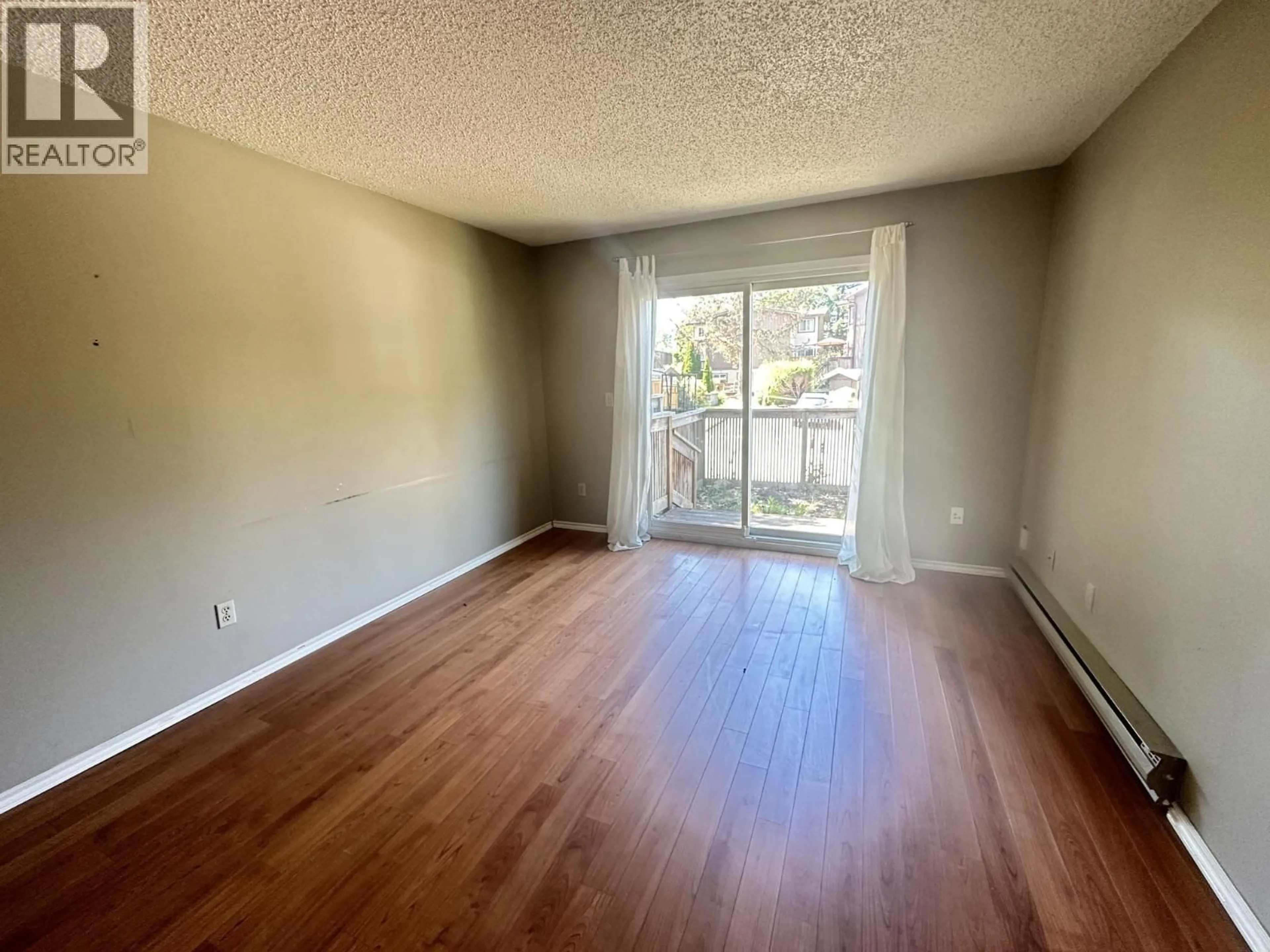 A pic of a room for 5 - 313 HIGHLAND WAY, Port Moody British Columbia V3H3V6