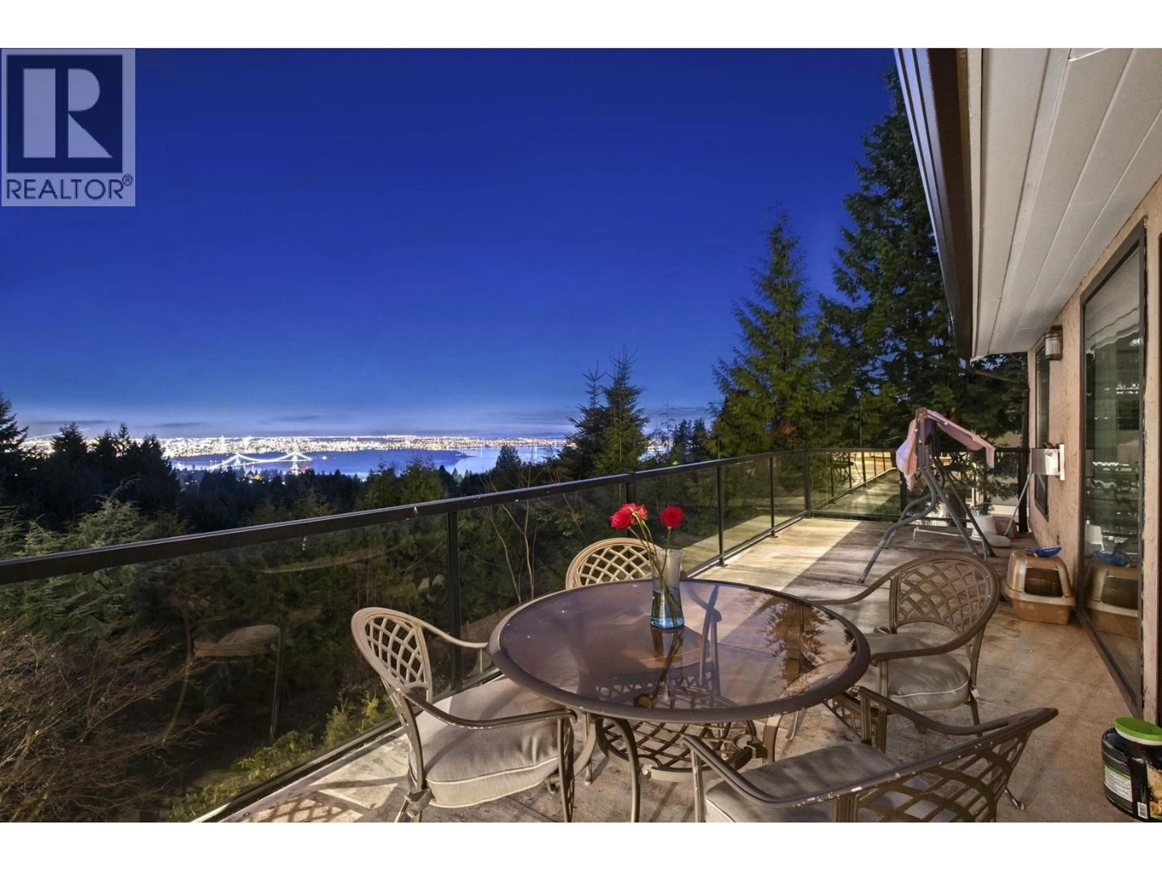 Patio, unknown for 1375 BURNSIDE ROAD, West Vancouver British Columbia V7S2P6